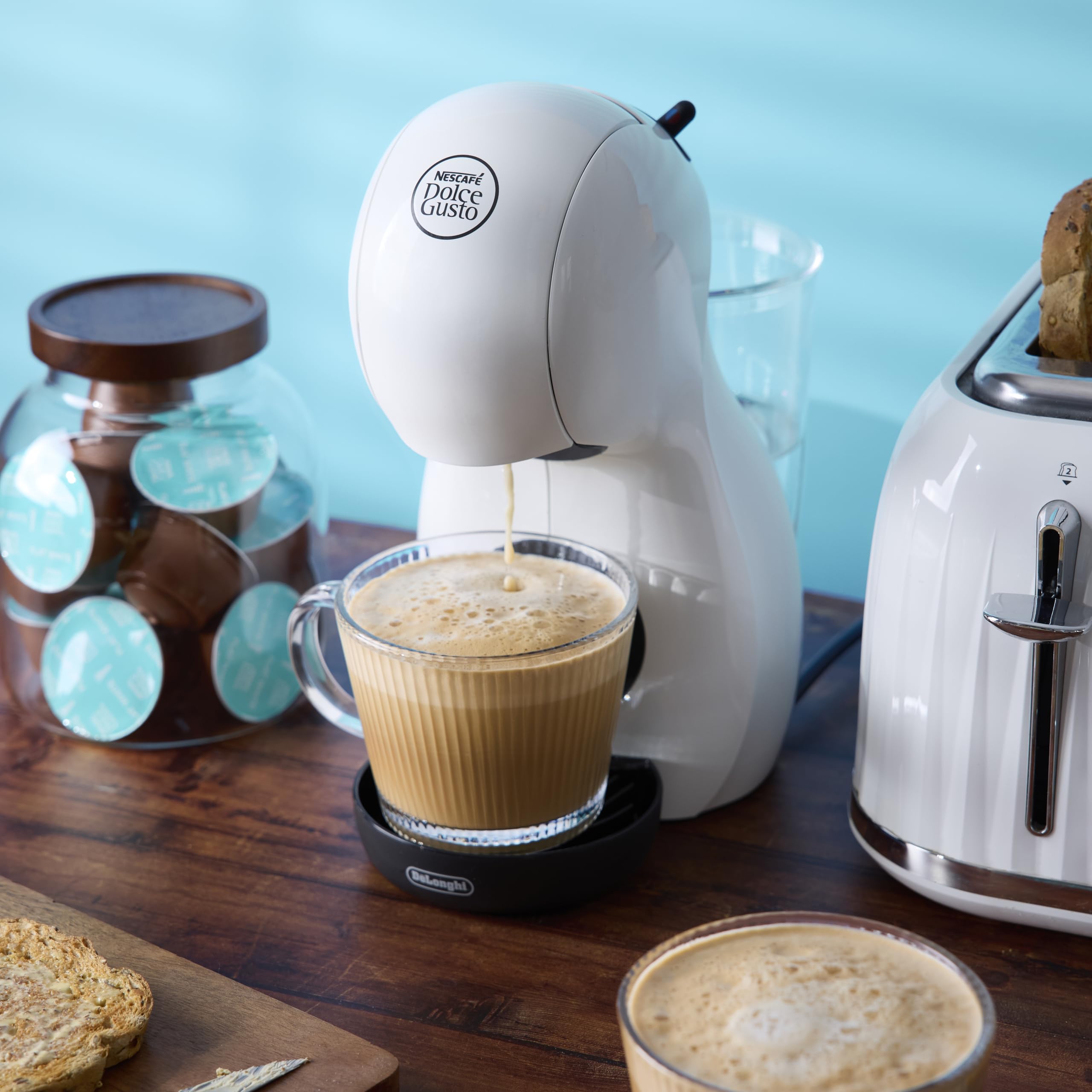 Nescafé Dolce Gusto De'Longhi Piccolo XS Pod Coffee Machine - 15 Bar Pressure | Hot & Cold Drinks | 0.8L White/Black 6