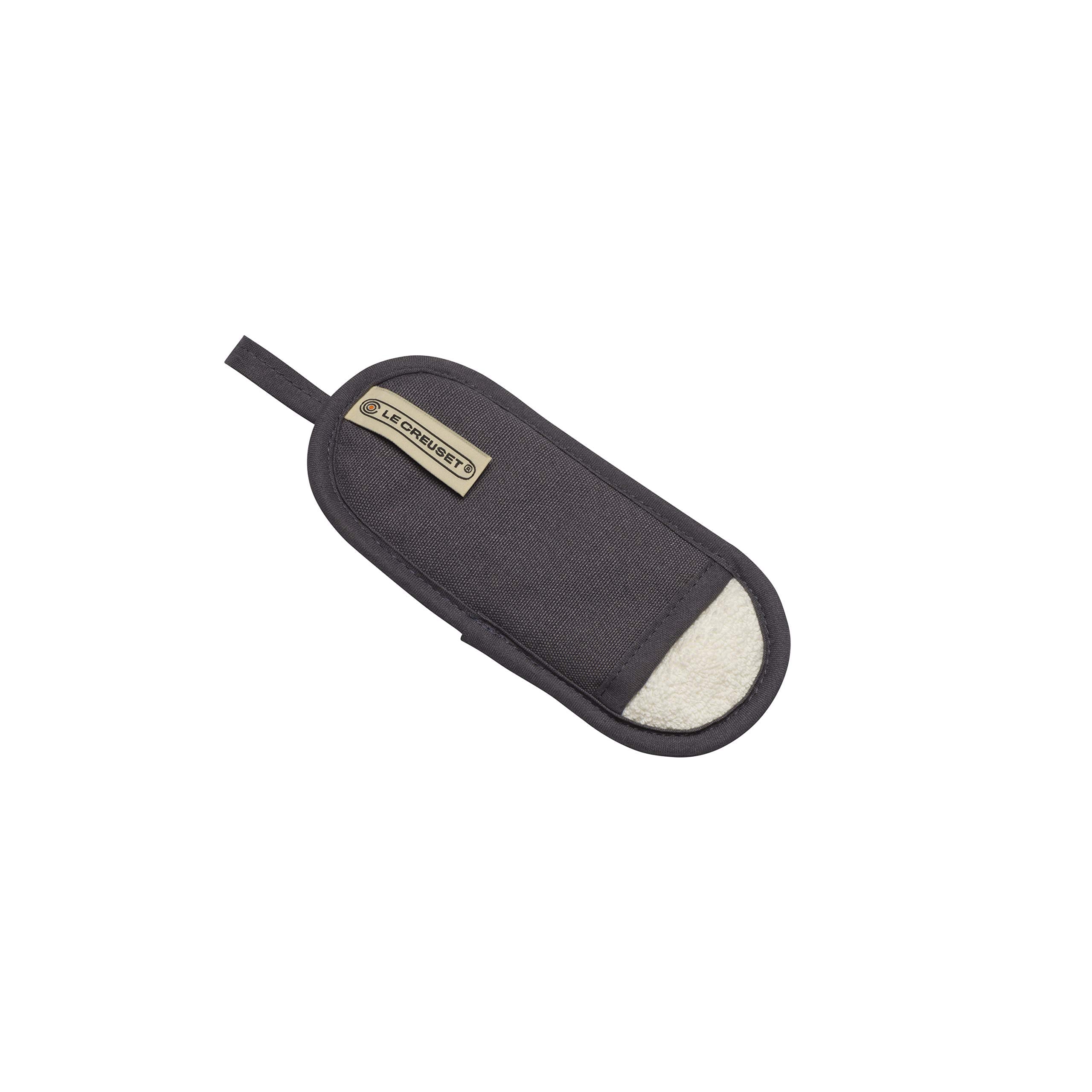 LE CREUSET 4-Layered Textile Handle Glove - Stain Resistant, Water Repellent | Flint 1