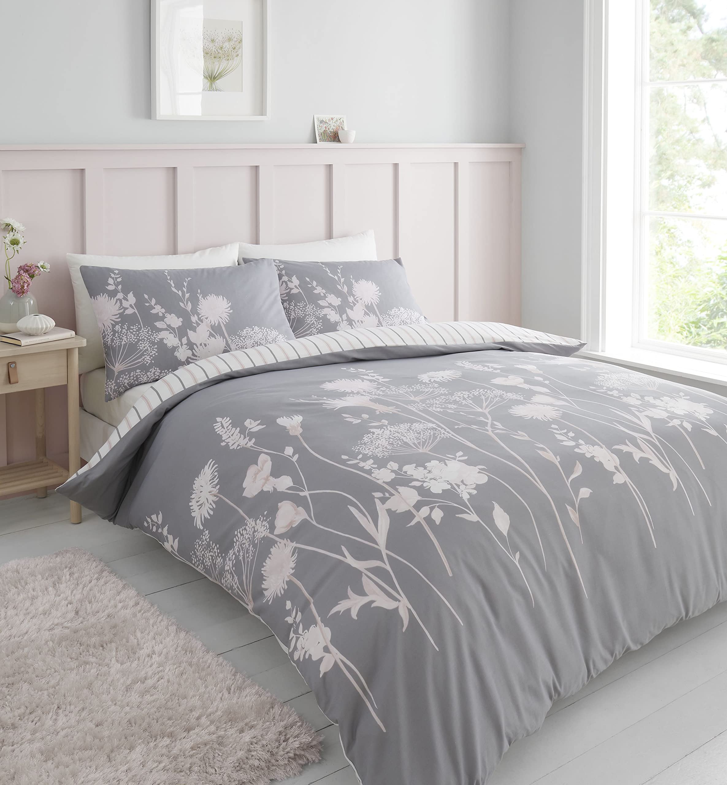 Catherine Lansfield Meadowsweet Floral Reversible King Duvet Cover Set with Pillowcases Grey Pink 1