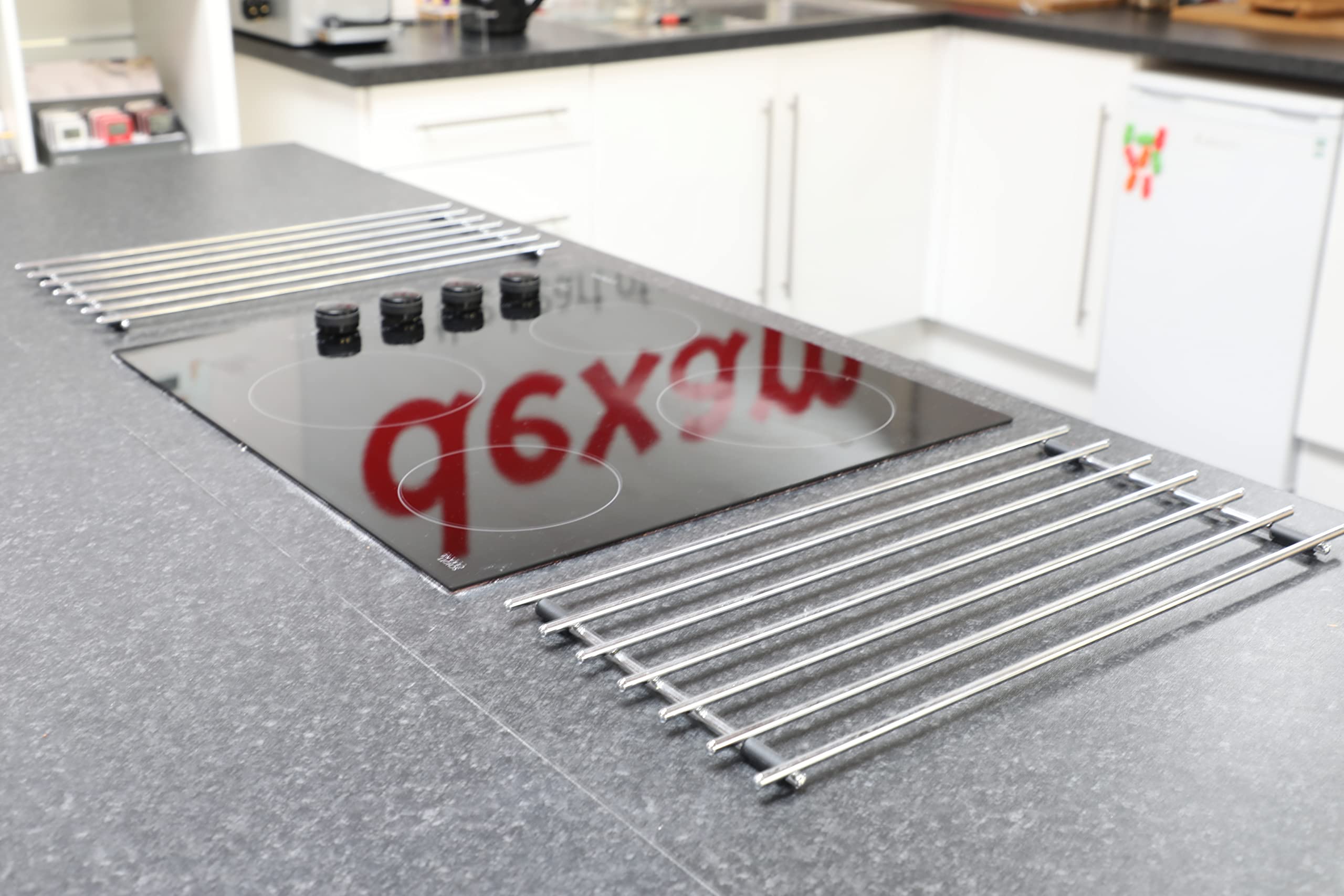 Dexam Chrome Rectangular Trivet - Heavy-Duty Metal Construction | 44 x 24cm | Model 17830526 3