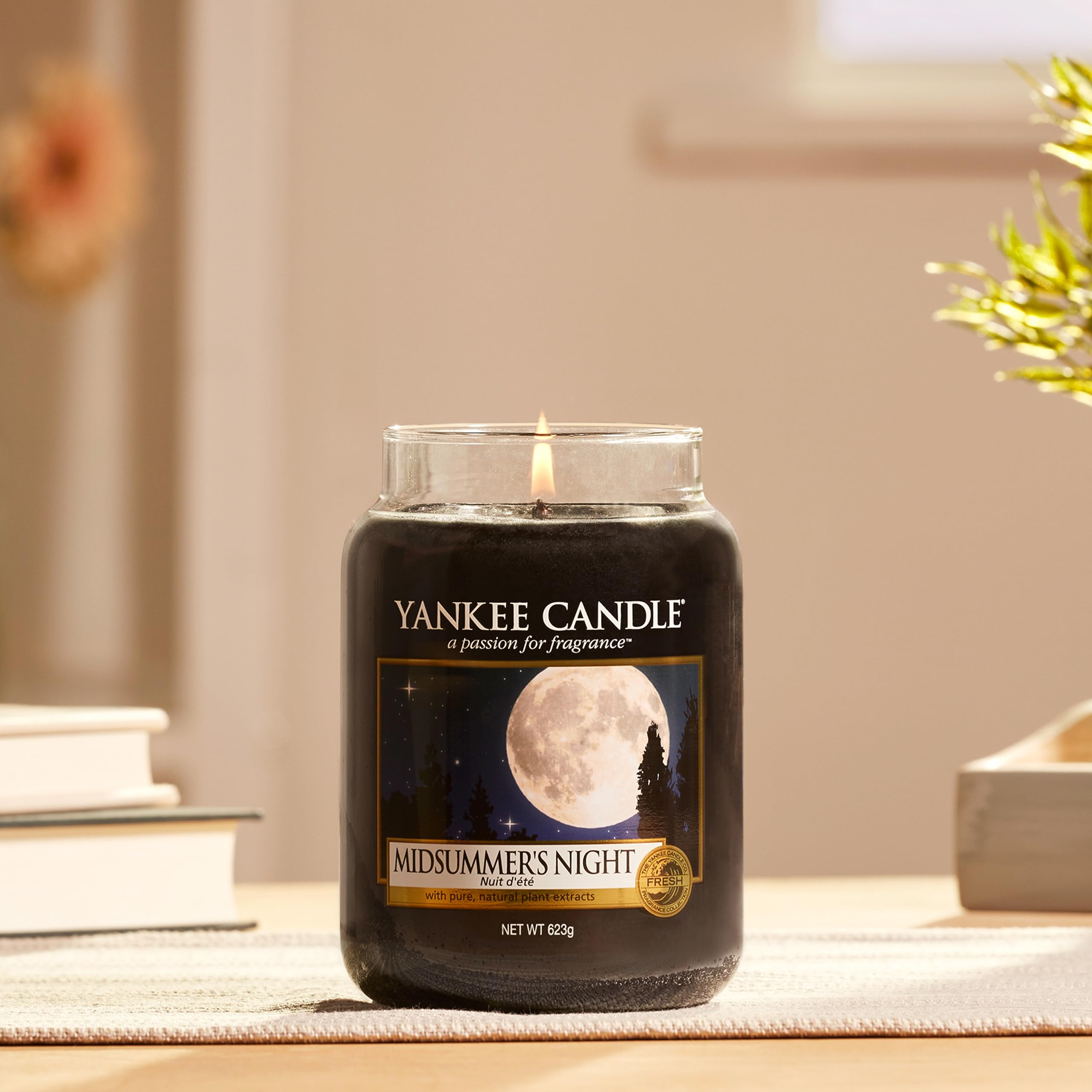 Yankee Candle Midsummer's Night Large Jar Scented Candle | 623g | Long Burning 9