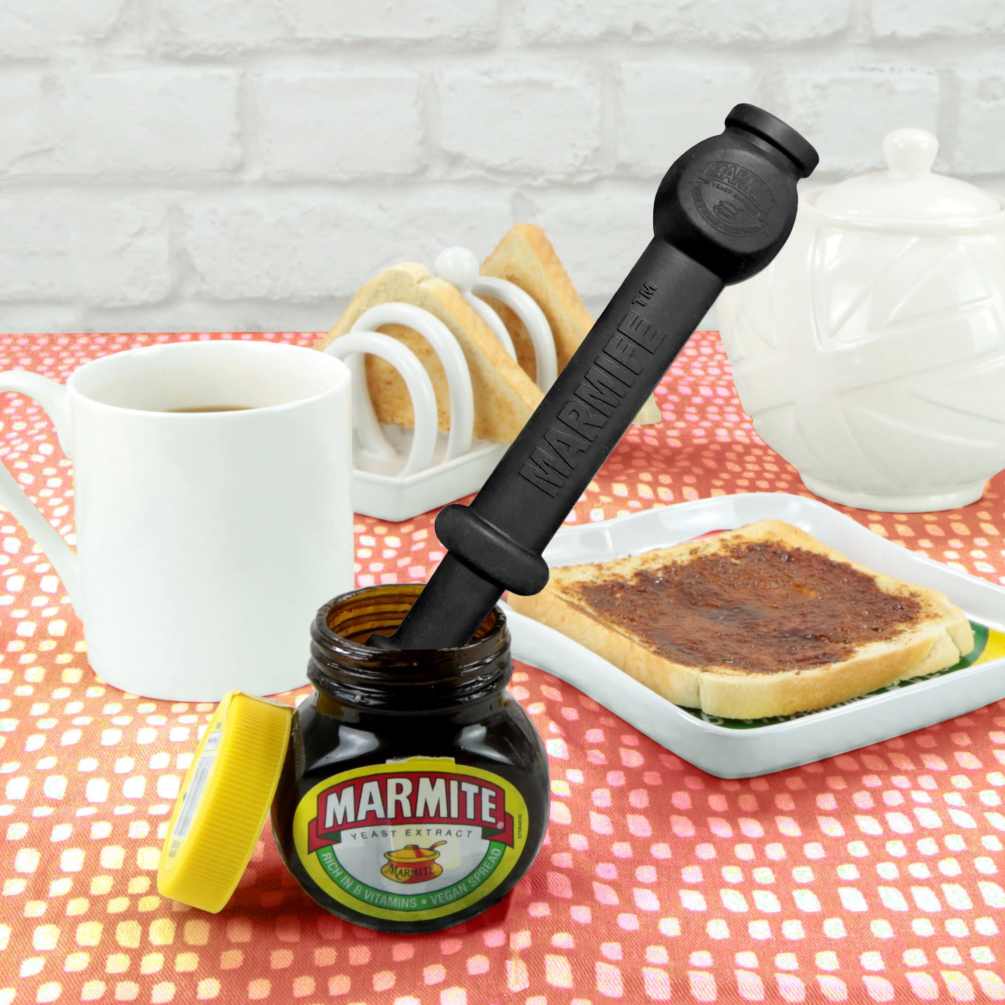 Kimm & Miller Marmite 'Marmife' Knife Spreader & Jar Scraper | Silicone | Black 6