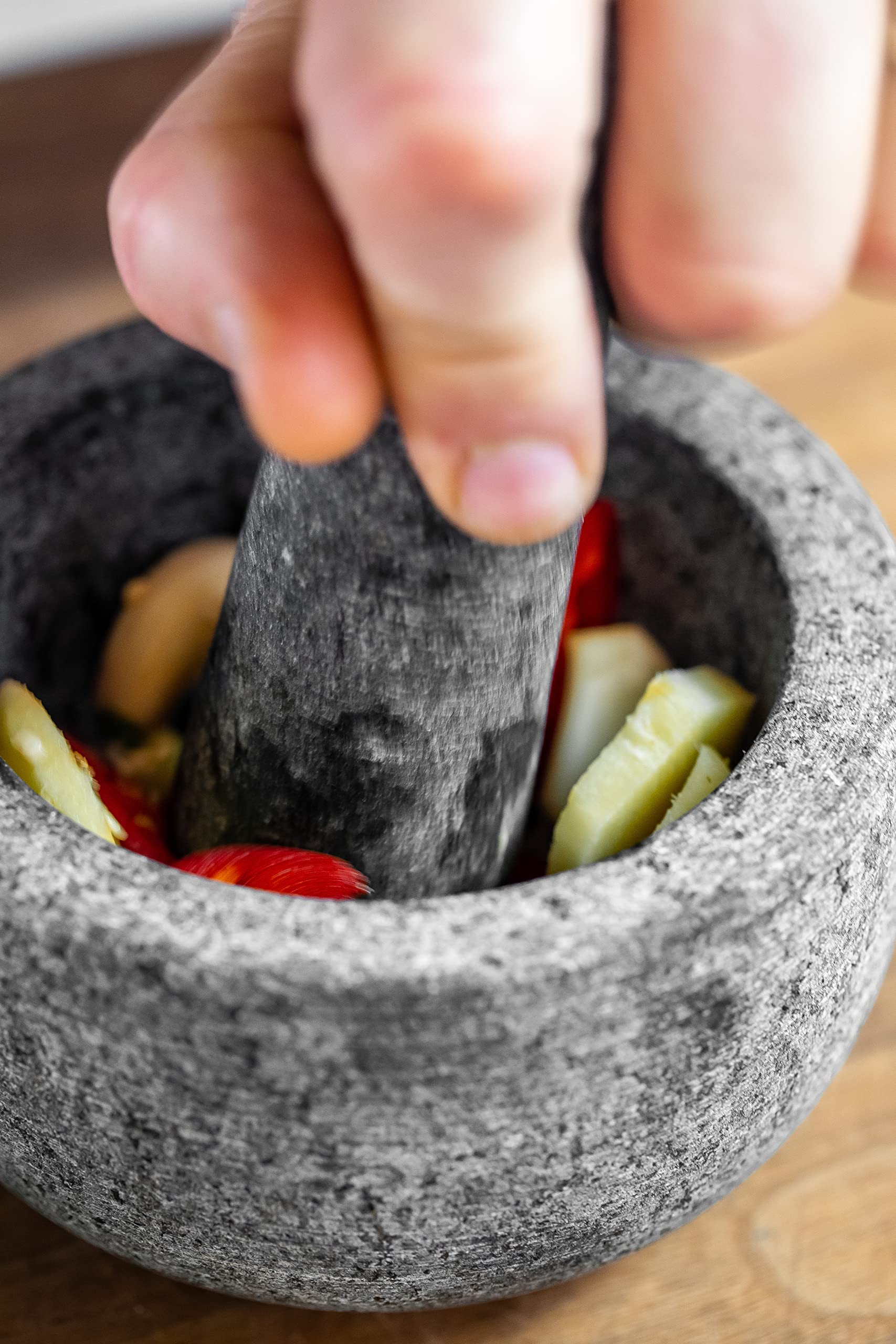 MasterClass Granite Mortar and Pestle Set - Non-Porous Grinding | 12 x 9 cm Bowl 5