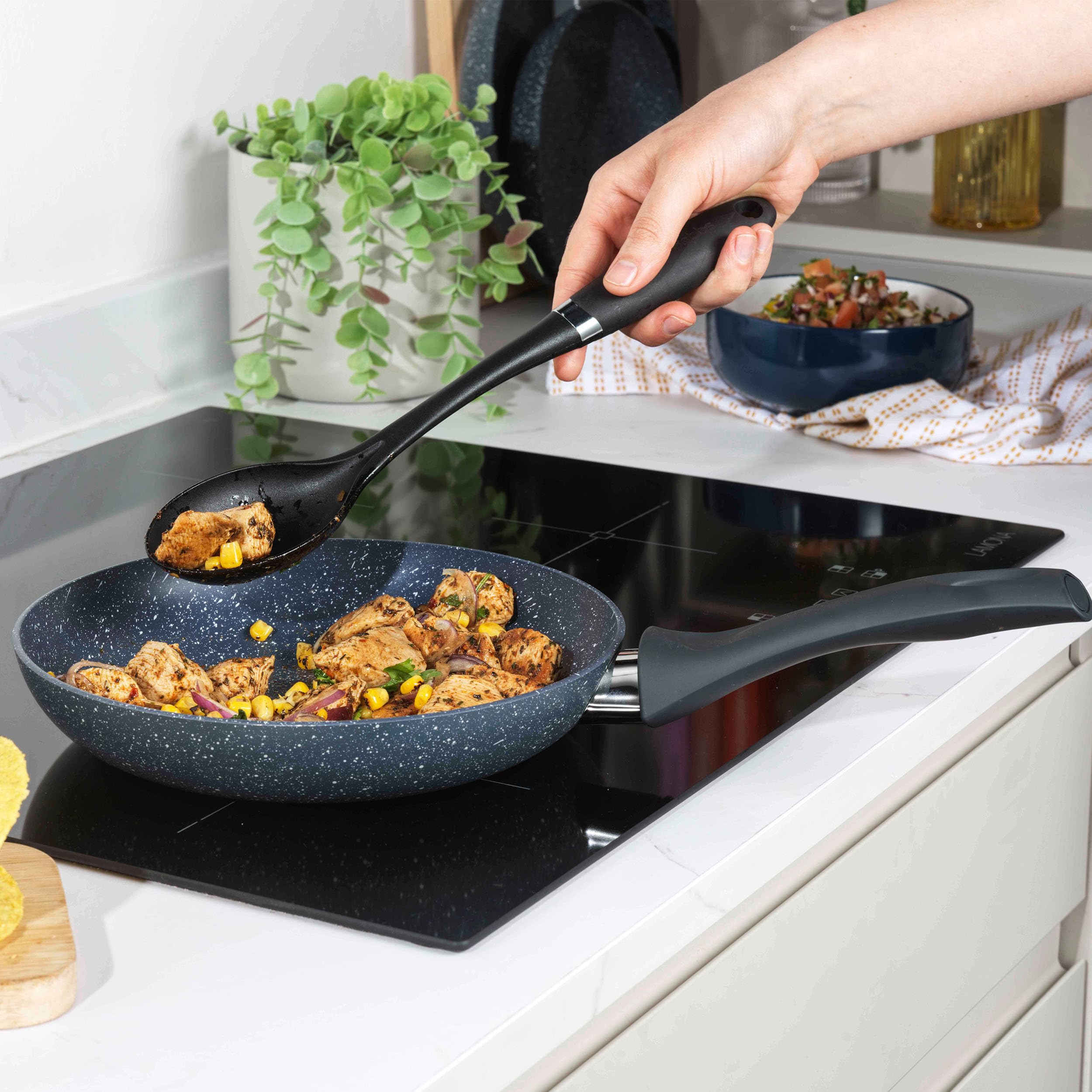 Russell Hobbs Nightfall Stone Frying Pan - 24 cm Non-Stick, Induction Suitable, Aluminium, Blue 5