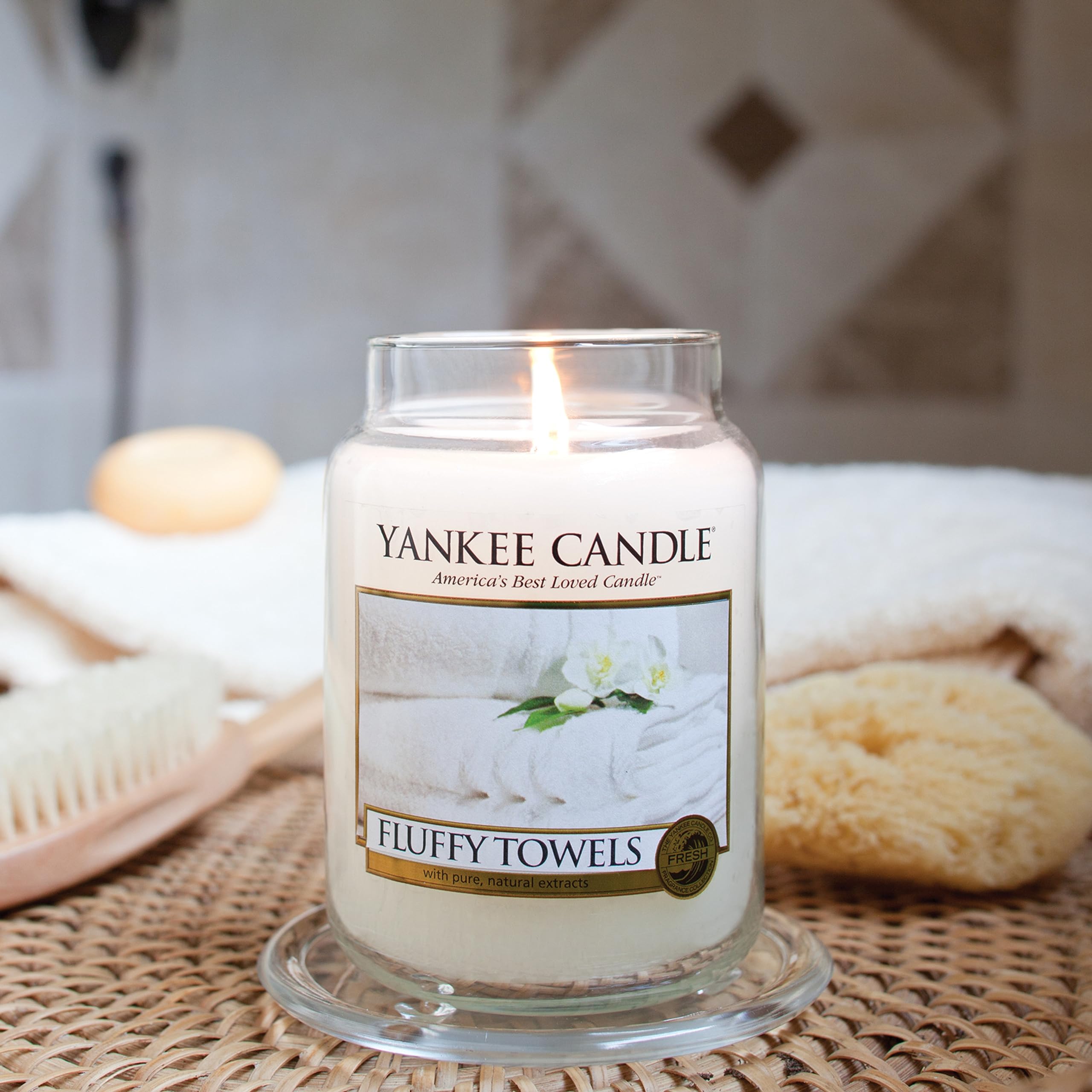 Yankee Candle Fluffy Towels Scented Candle | Large Jar | Up to 150 Hours Burn Time 8