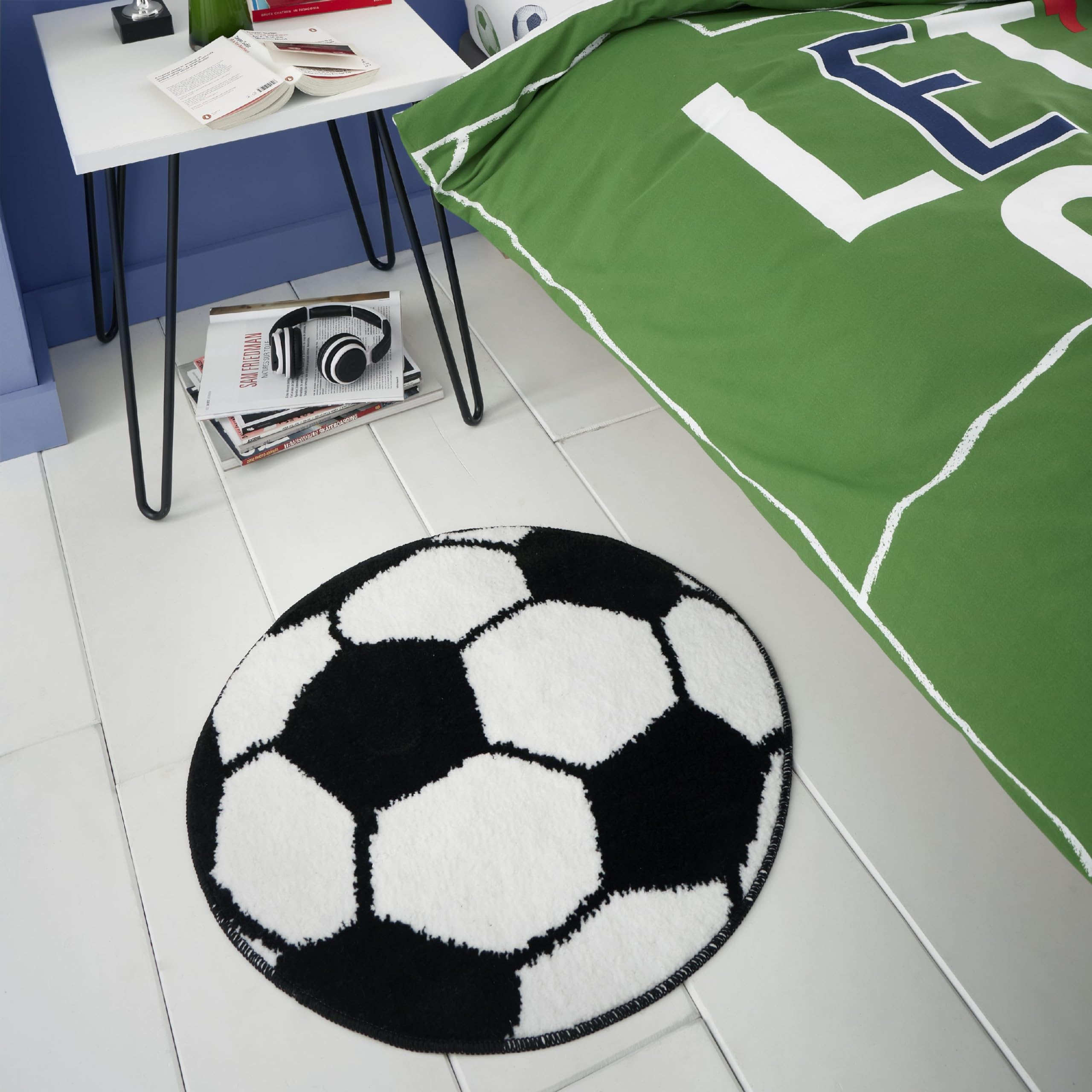 Catherine Lansfield Kids Football Shaped Area Rug - White, 66cm Round, Machine Washable Acrylic 1