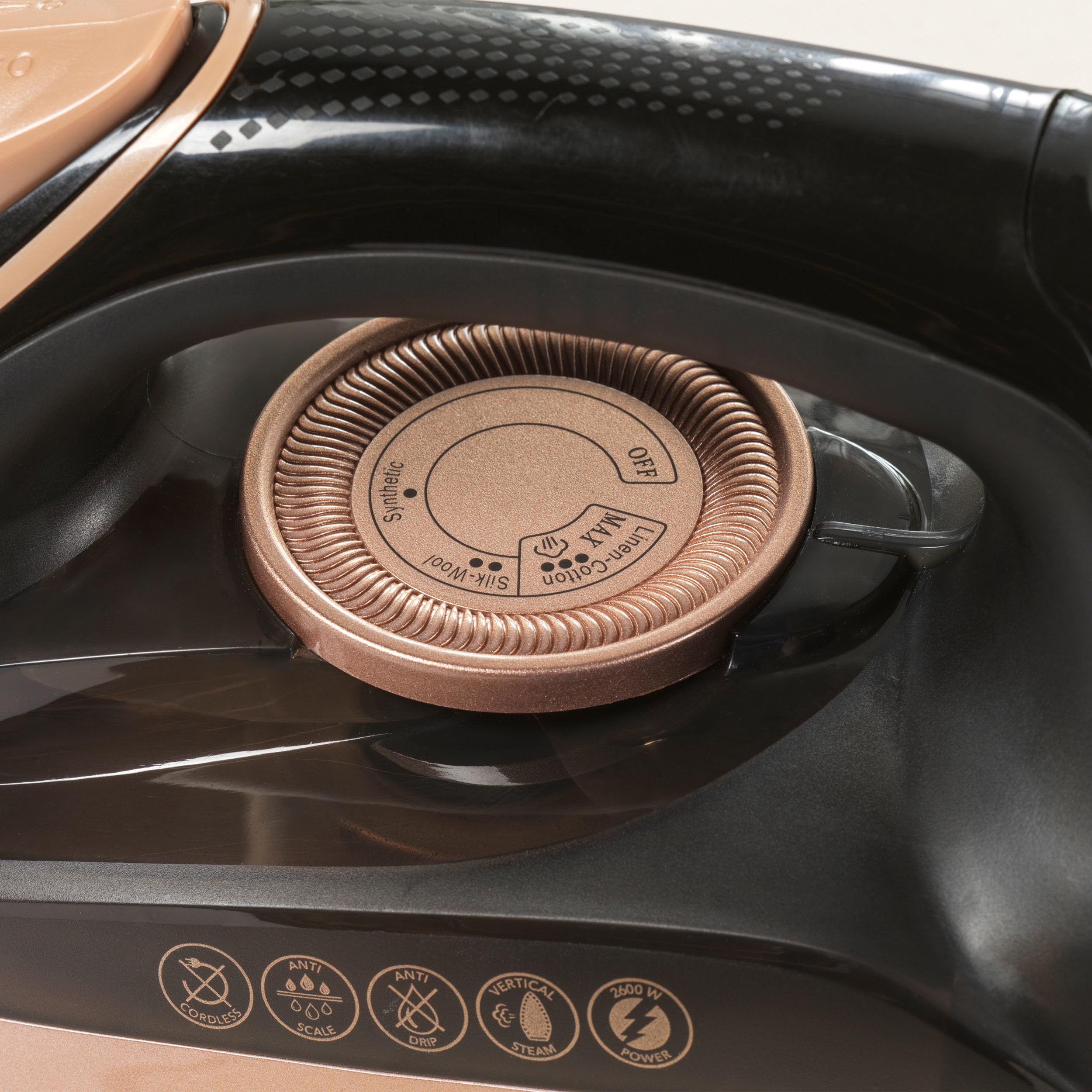 Beldray 2 in 1 Cordless Steam Iron - Corded or Cordless Use | 230ml Tank | Ceramic Soleplate 6