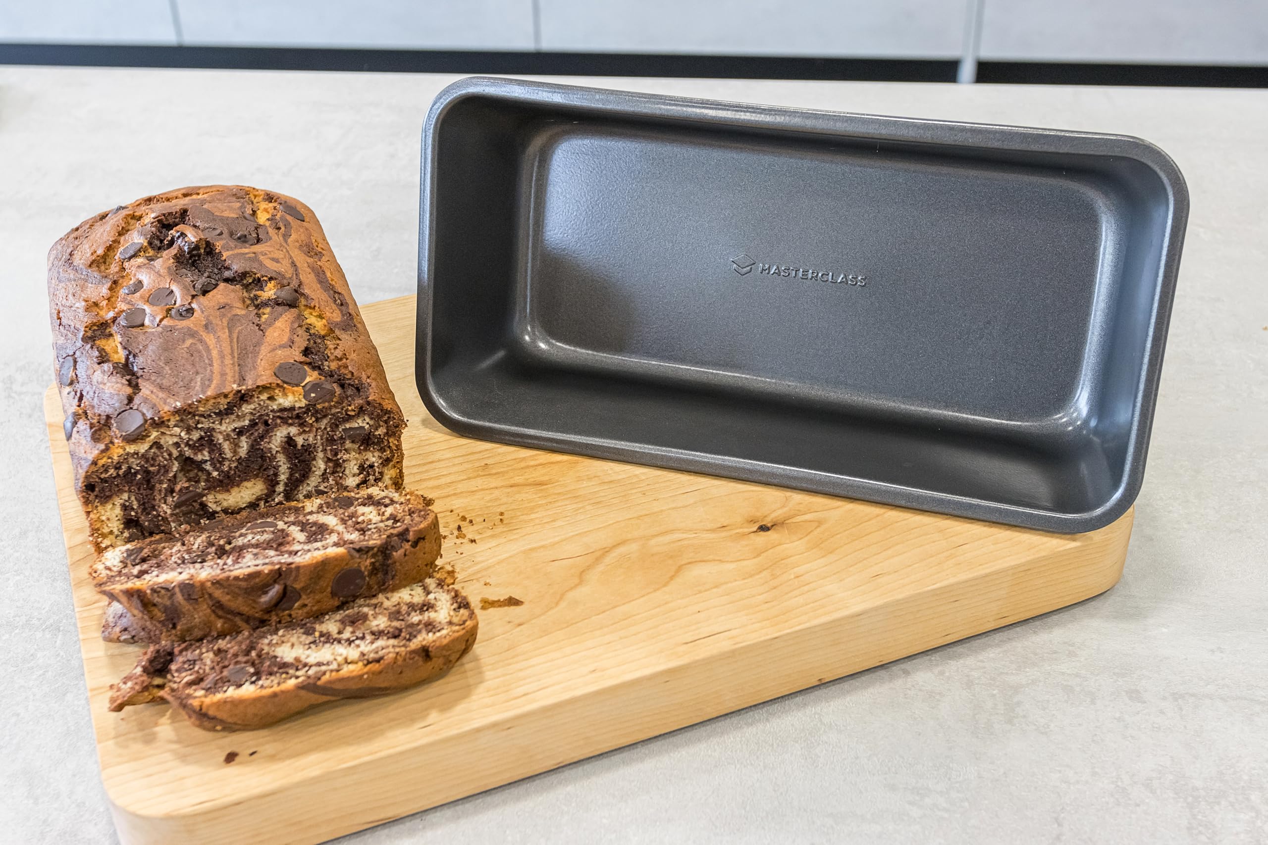 MasterClass KCMCHB8 3lb Loaf Tin - Heavy Duty Carbon Steel | 28 x 13cm | Oven Safe to 220°C 5