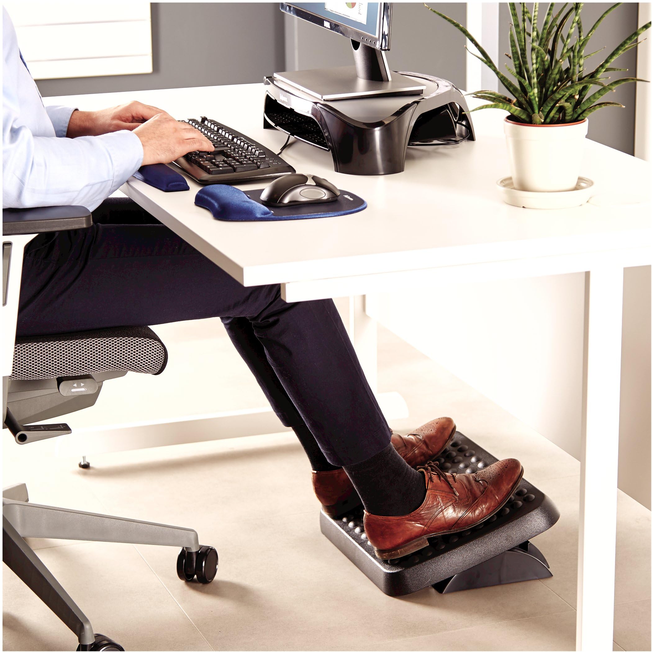 Fellowes Standard Under Desk Footrest - Dual Position Height Adjustment | Textured Surface | FIRA Accredited