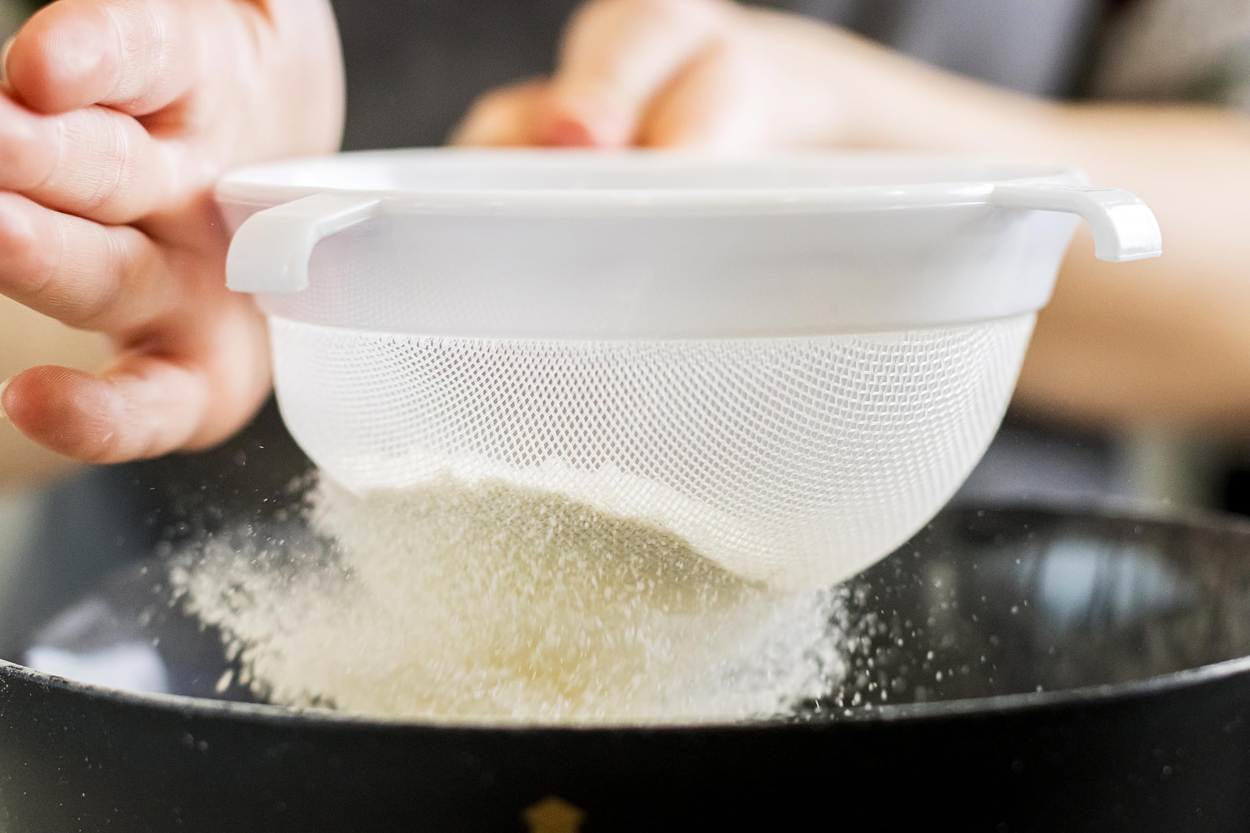 KitchenCraft Plastic Sieve with Heat Resistant Nylon Mesh - 12cm (4.5 Inch) Size, White 5