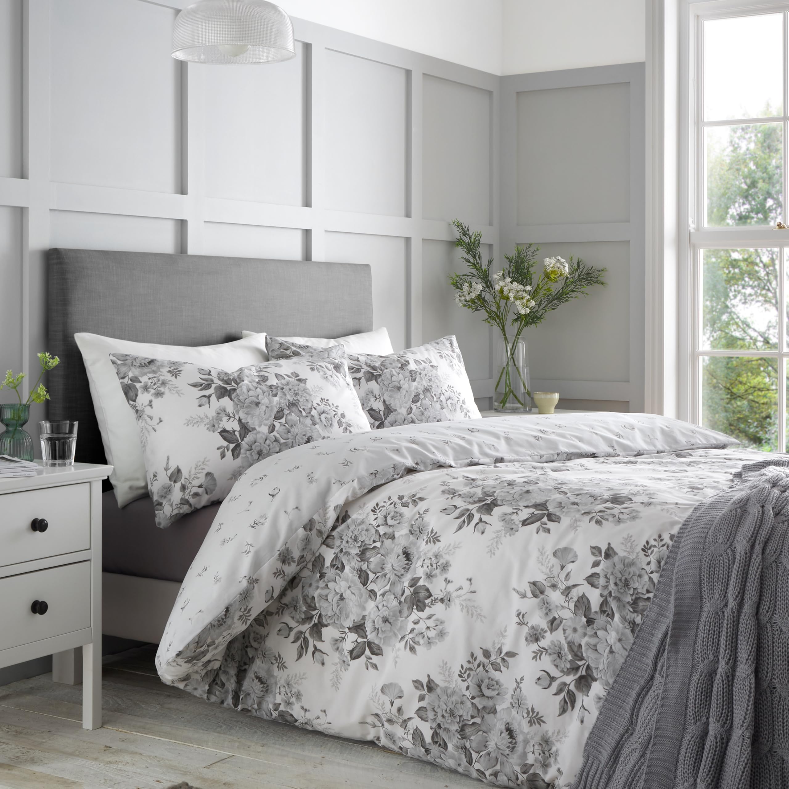 Catherine Lansfield Elinda Floral Reversible King Duvet Cover Set | 52% Polyester 48% Cotton | Grey 1