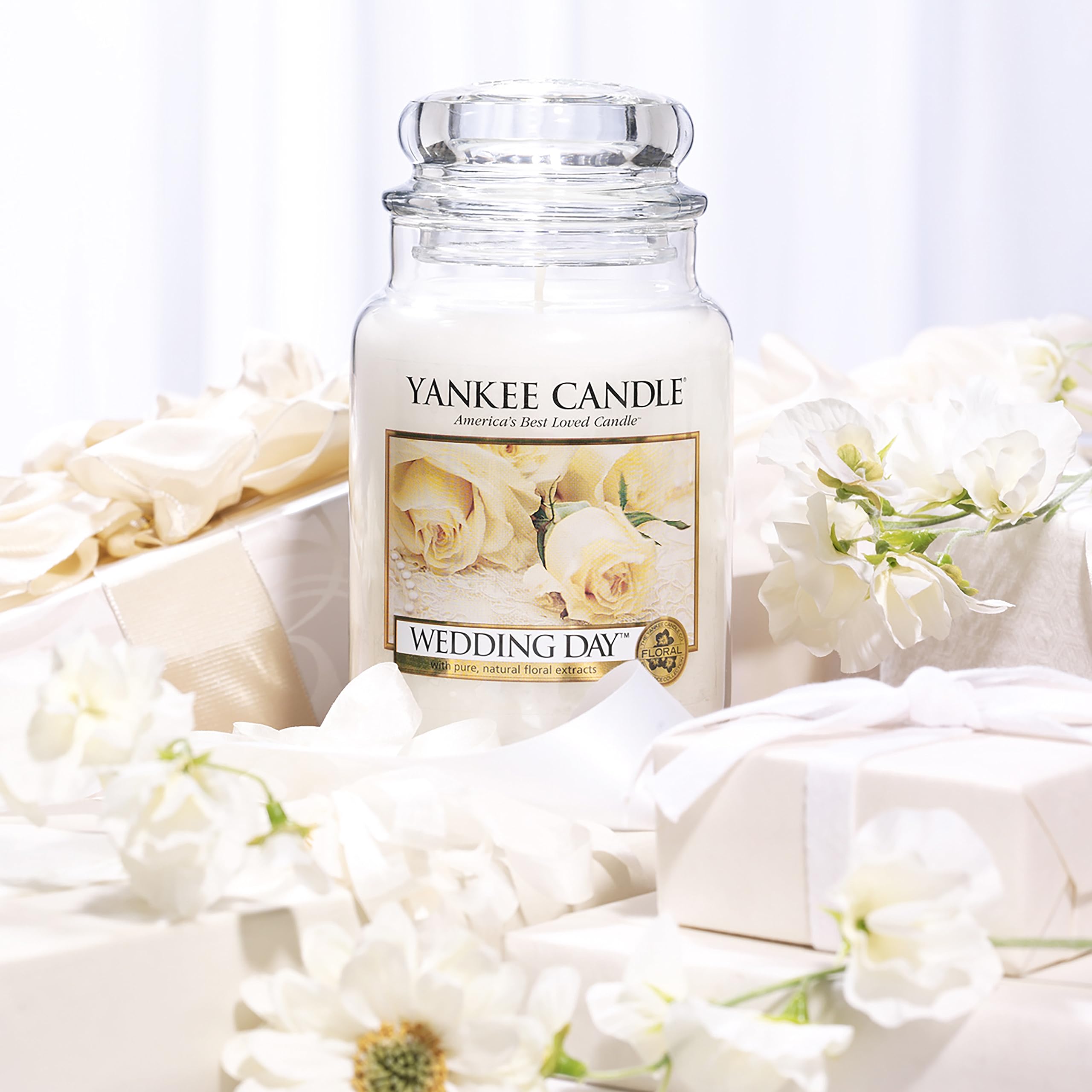 Yankee Candle Wedding Day Scented Large Jar Candle | Up to 150 Hours Burn Time | 22 Fl Oz 9