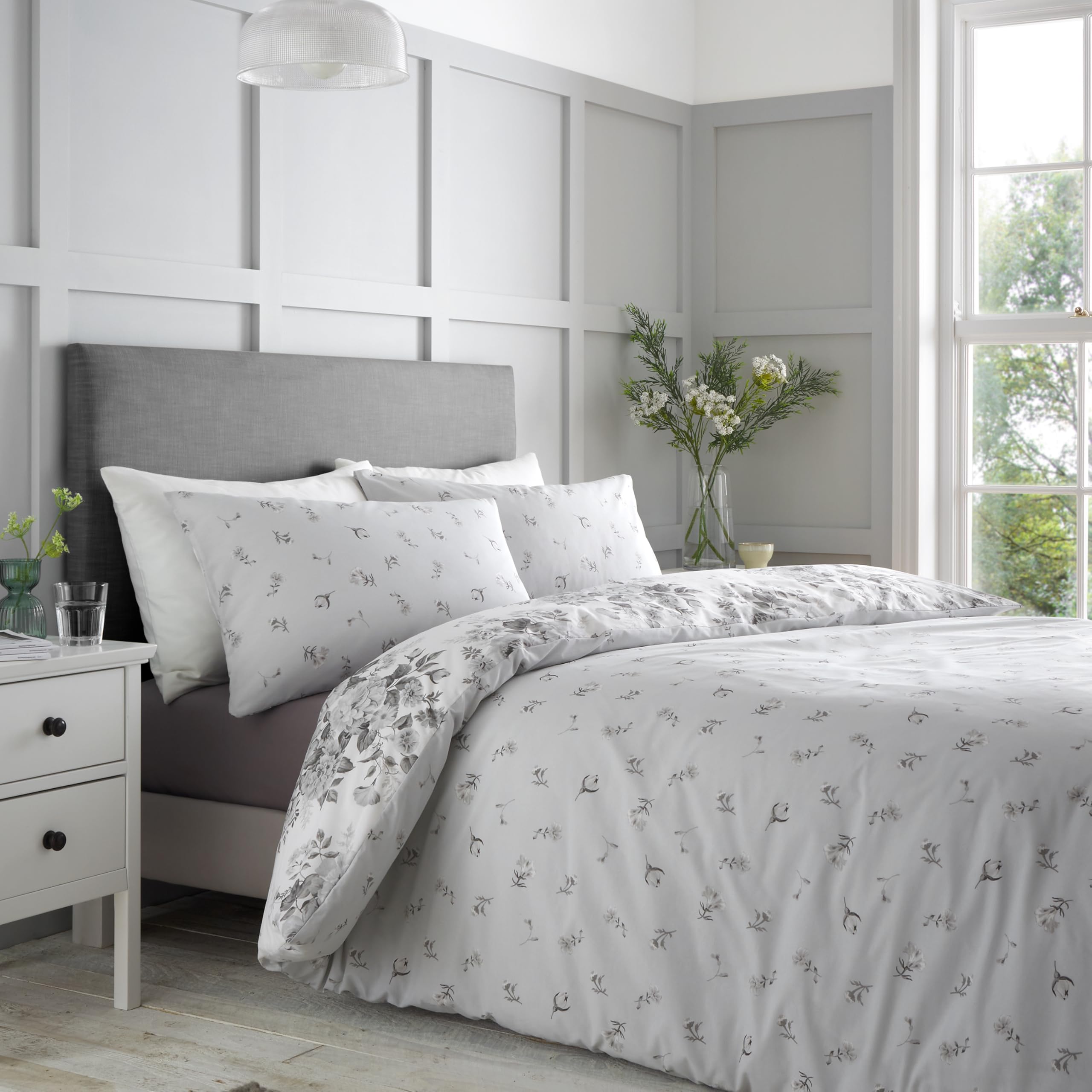 Catherine Lansfield Elinda Floral Reversible King Duvet Cover Set | 52% Polyester 48% Cotton | Grey 2