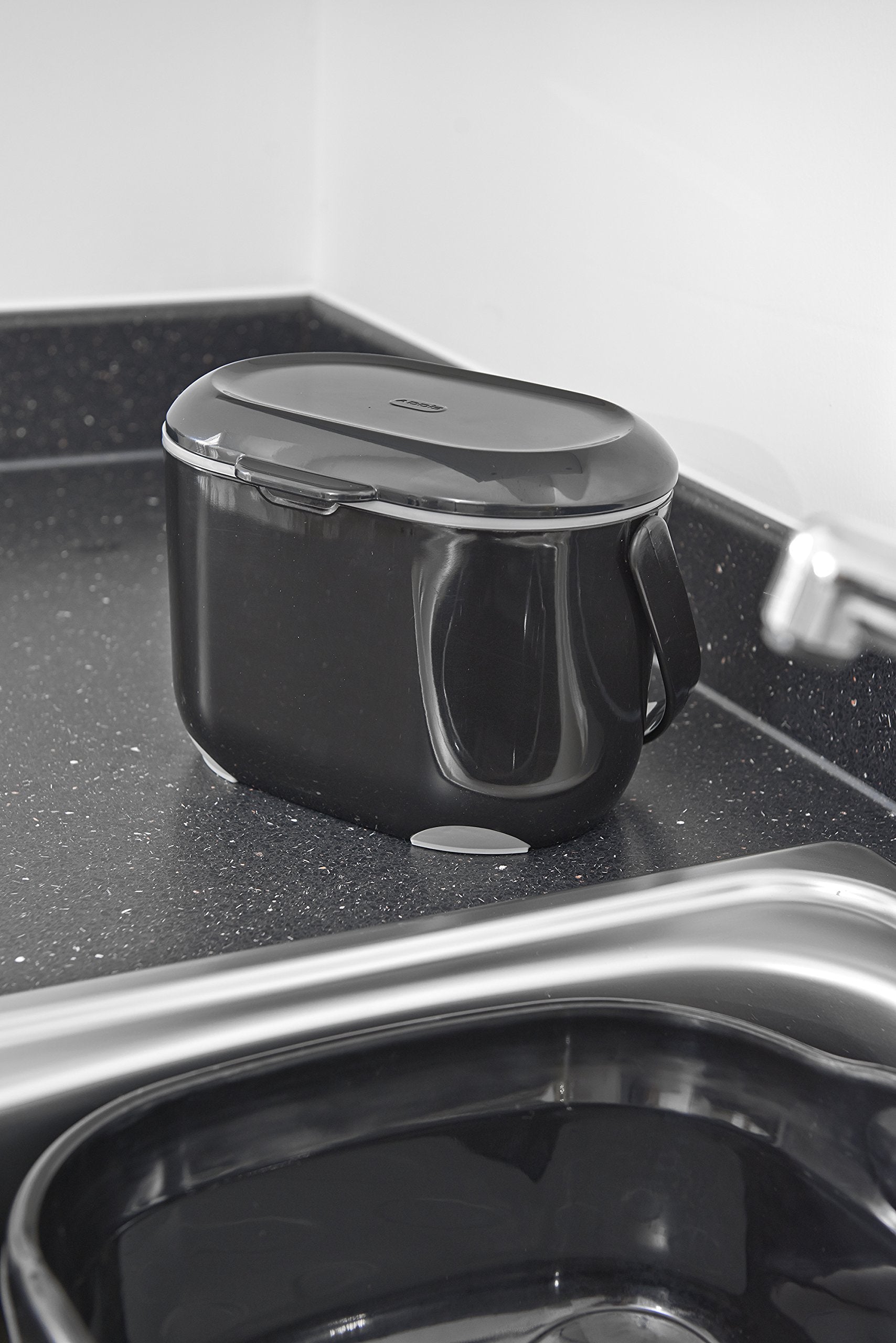Addis 515630 Kitchen Compost Caddy - 2.5L Capacity | Black/Grey Plastic