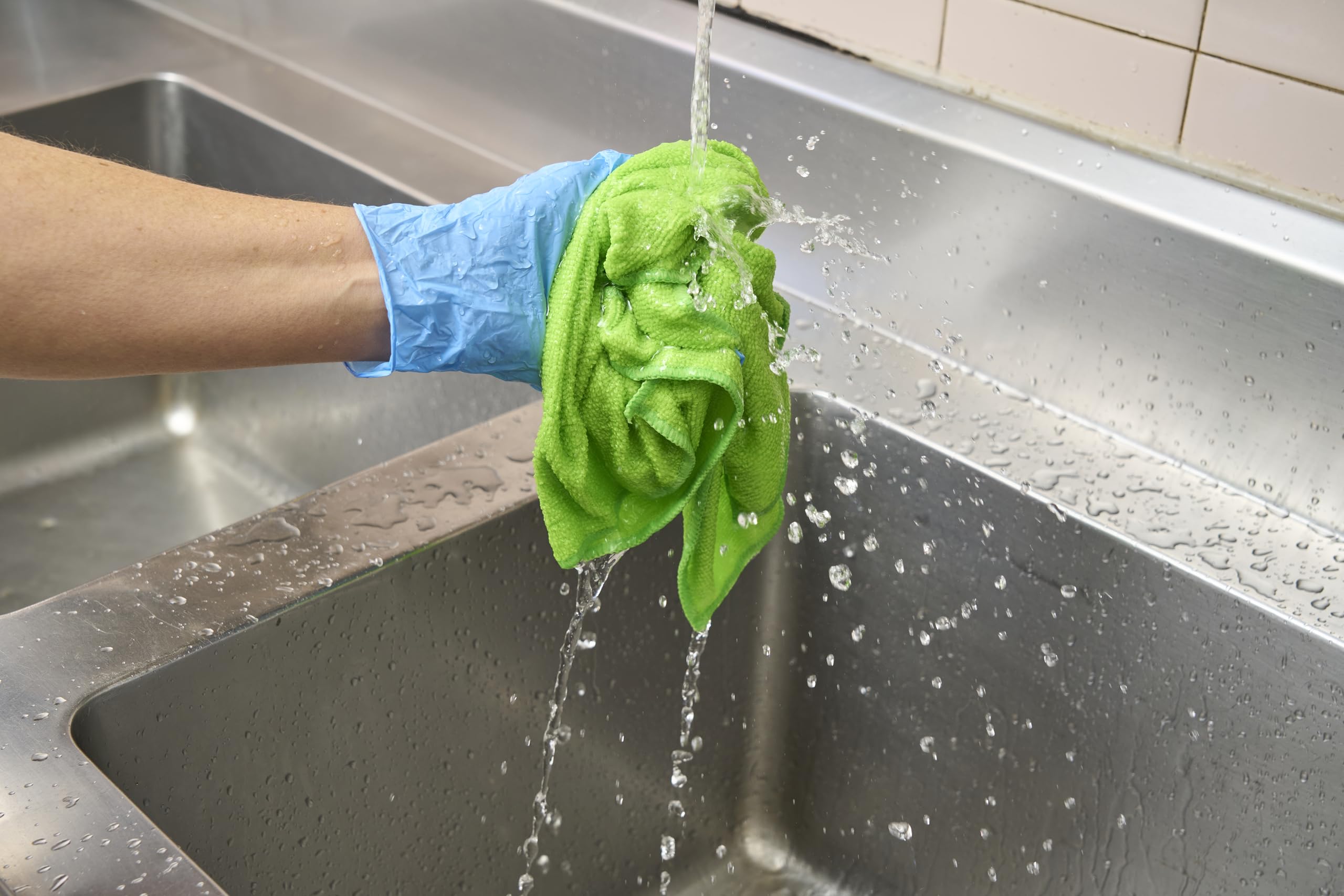 Spontex Specialist Microfibre Cloths - Professional Cleaning, Cleans with Water Only | 10 Count, XL 38x40cm 2