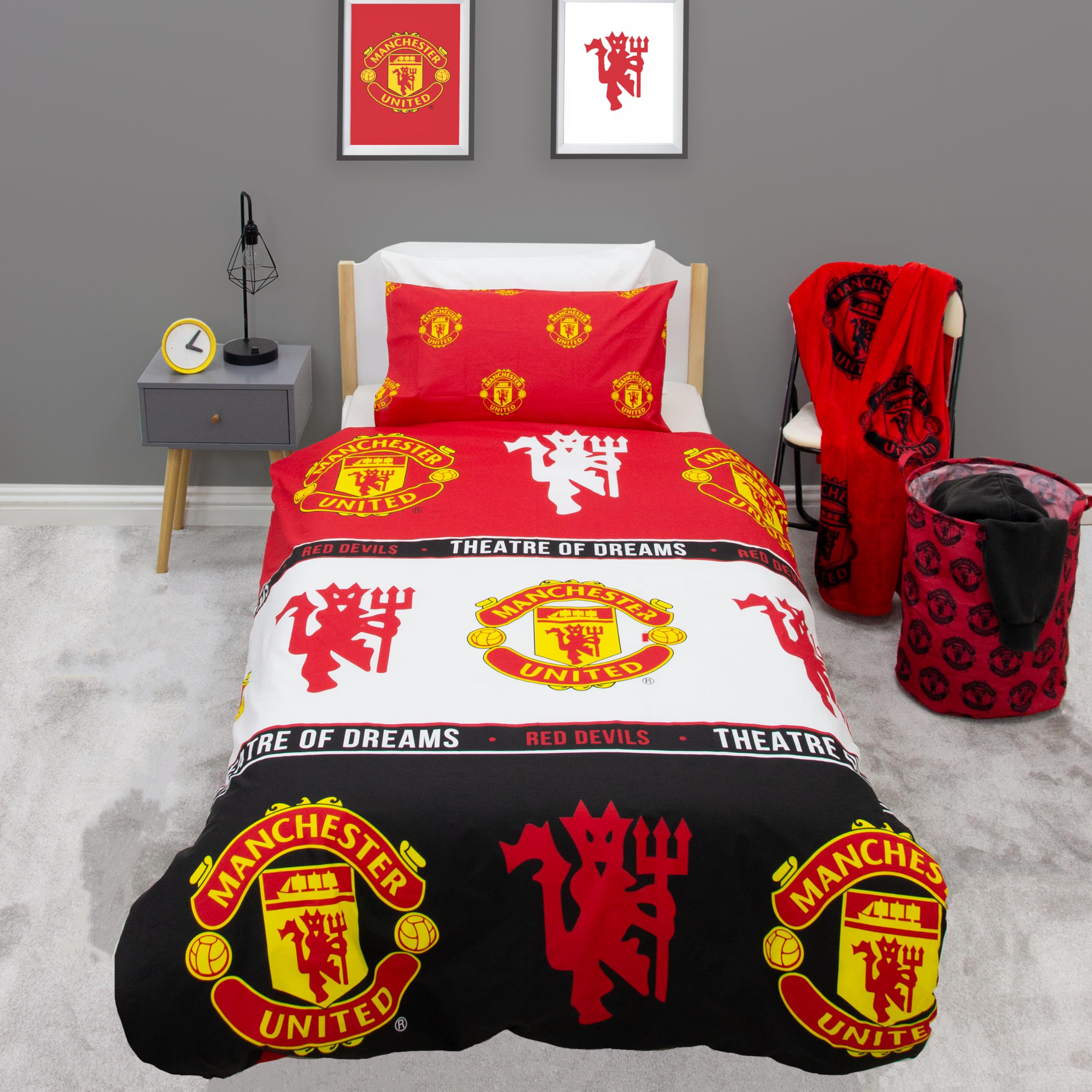 Manchester United FC Official Single Duvet Cover Set - Reversible Patch Design | Polycotton 5