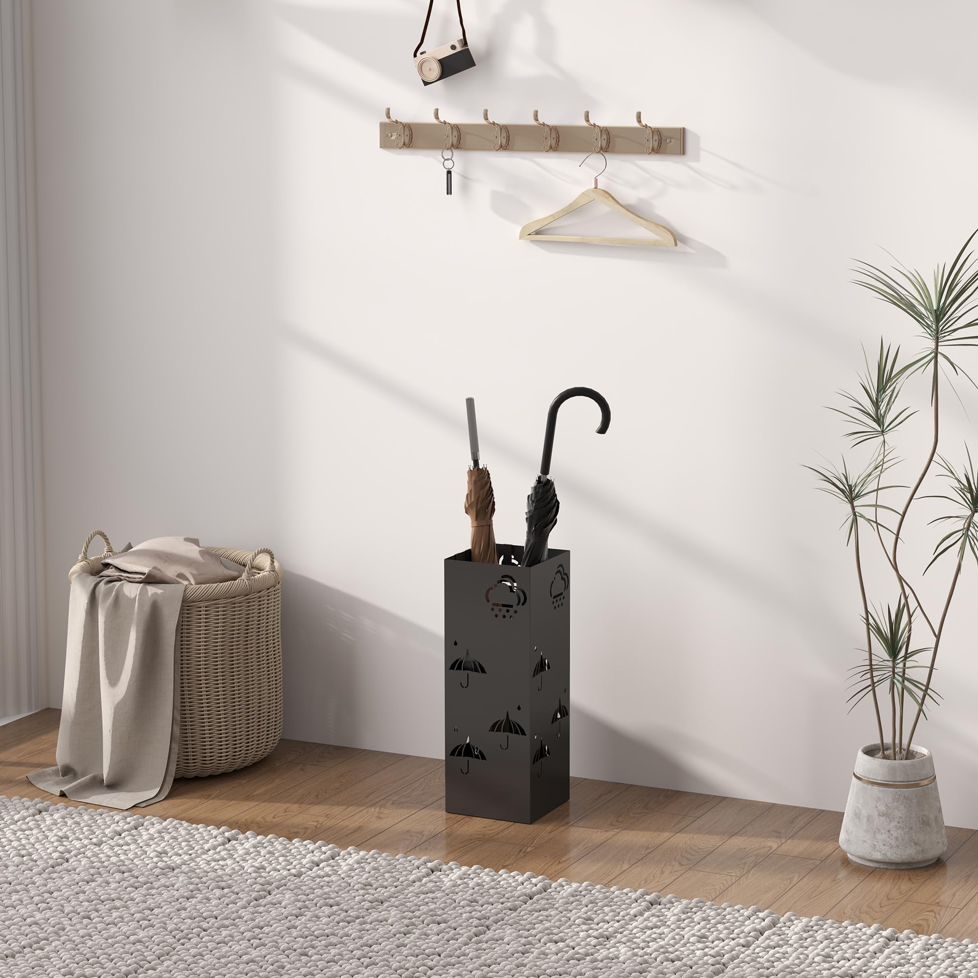 HOMCOM Metal Umbrella Stand with Drip Tray and 4 Hooks | Black | 15.5 x 15.5 x 41 cm 6