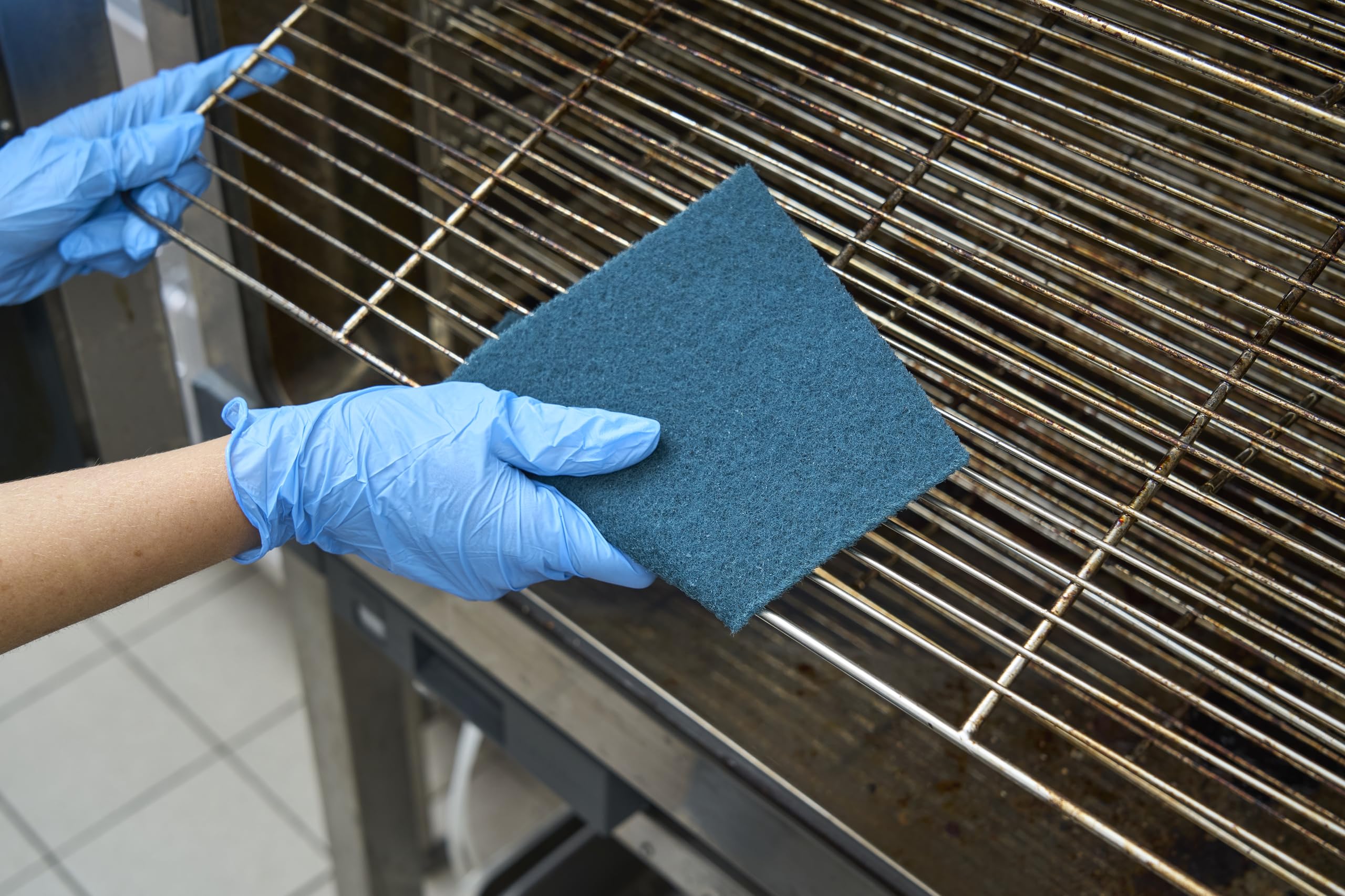 Spontex Specialist Heavy Duty Scourer Pads - Emery & Silicon Carbide | Pack of 10 4