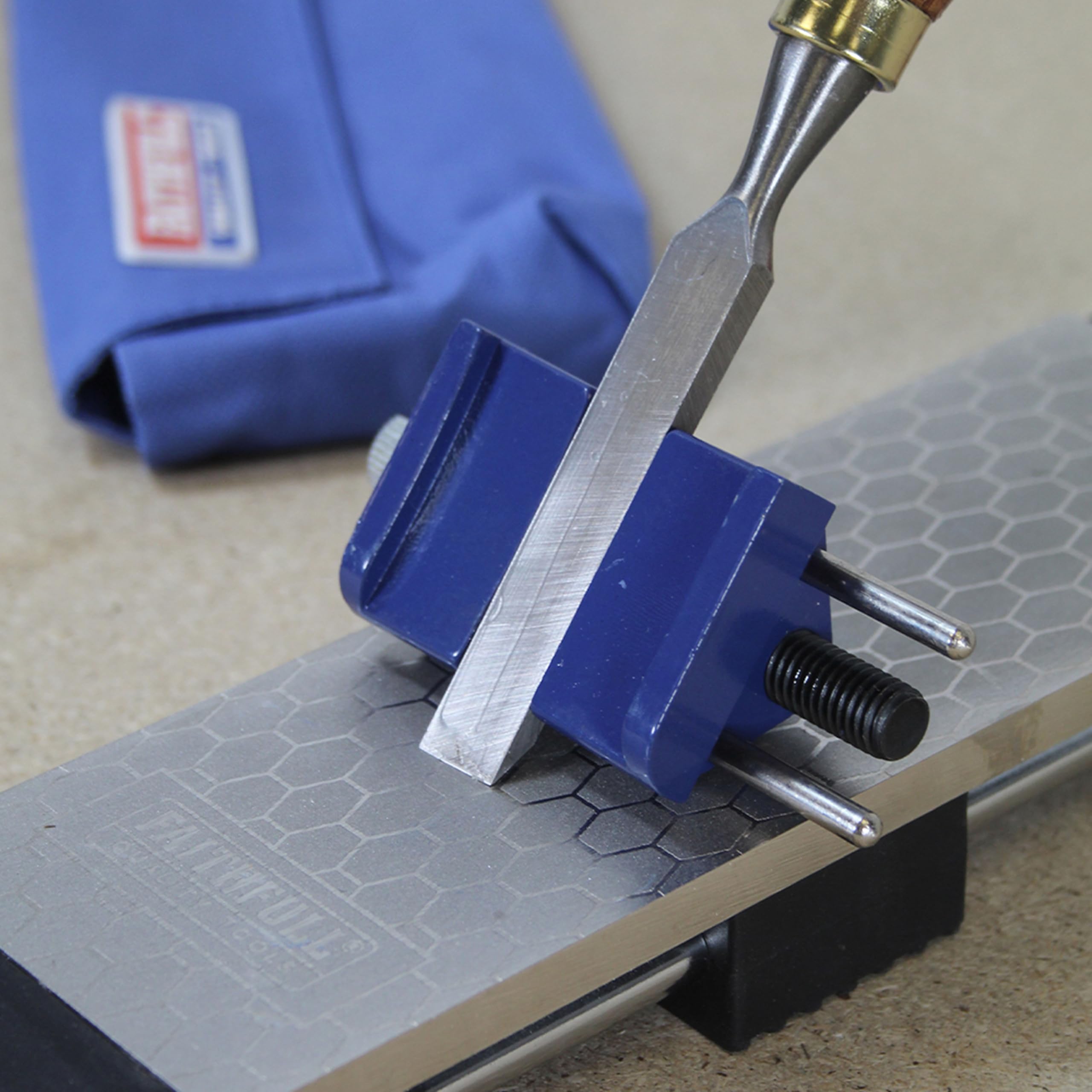 Faithfull Honing Guide for Chisels and Plane Irons | Fits 3mm to 67mm Wide Tools | Metal Construction 3