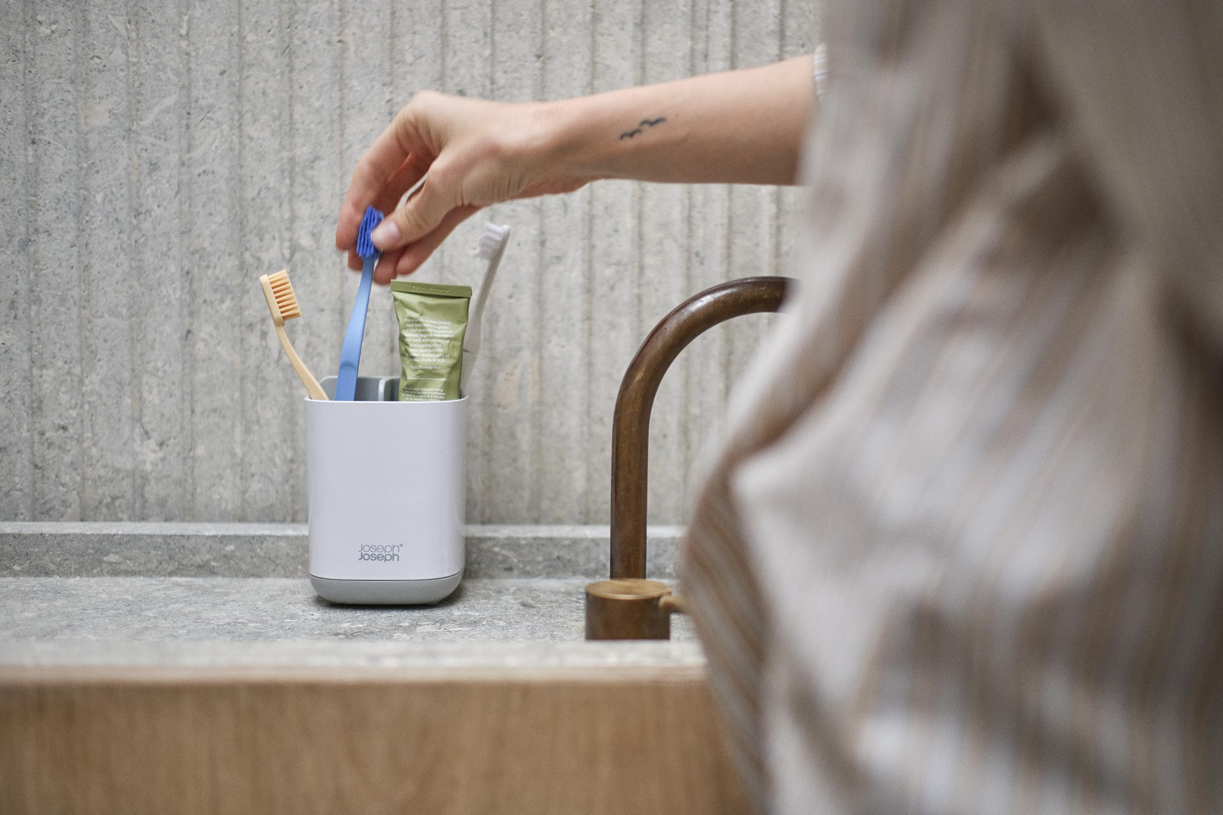 Joseph Joseph Easy-Store Compact Toothbrush Holder Caddy - White/Grey Plastic | Ventilated 2