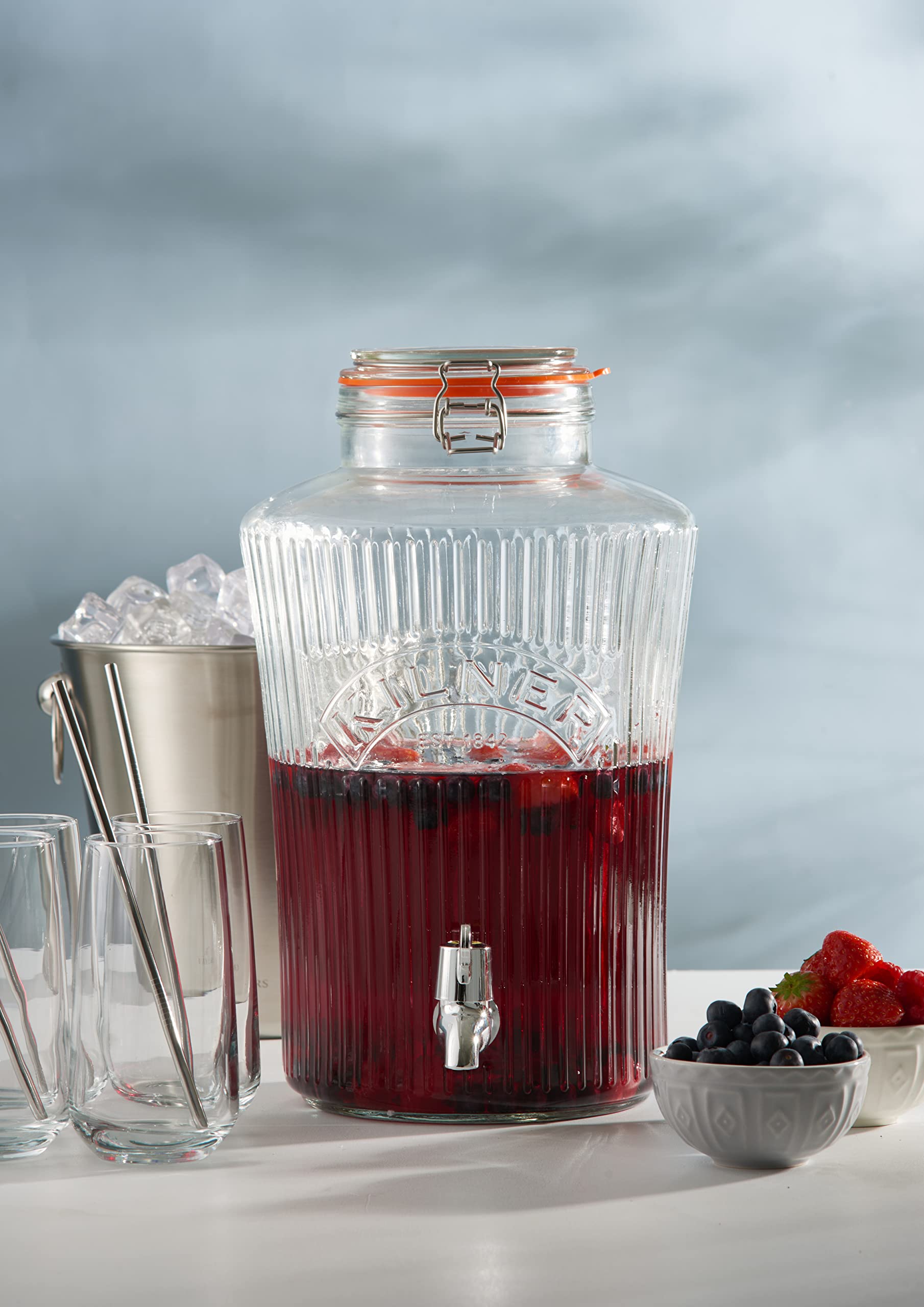 Kilner 5 Litre Vintage Glass Drinks Dispenser with Airtight Clip Top and Tap 9