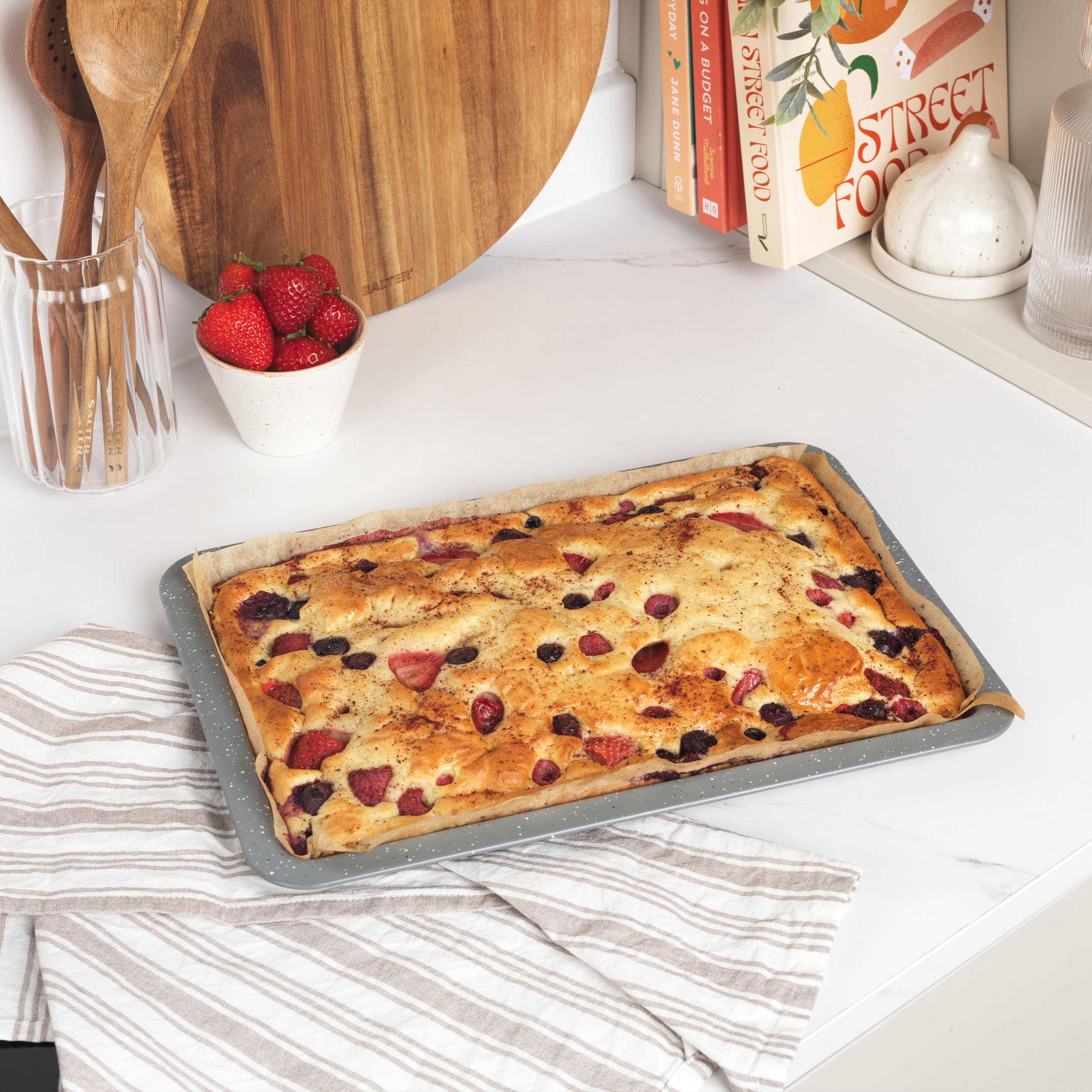 Salter Marblestone 3-Piece Baking Set - Non-Stick Carbon Steel Trays, Oven Safe to 220°C 4