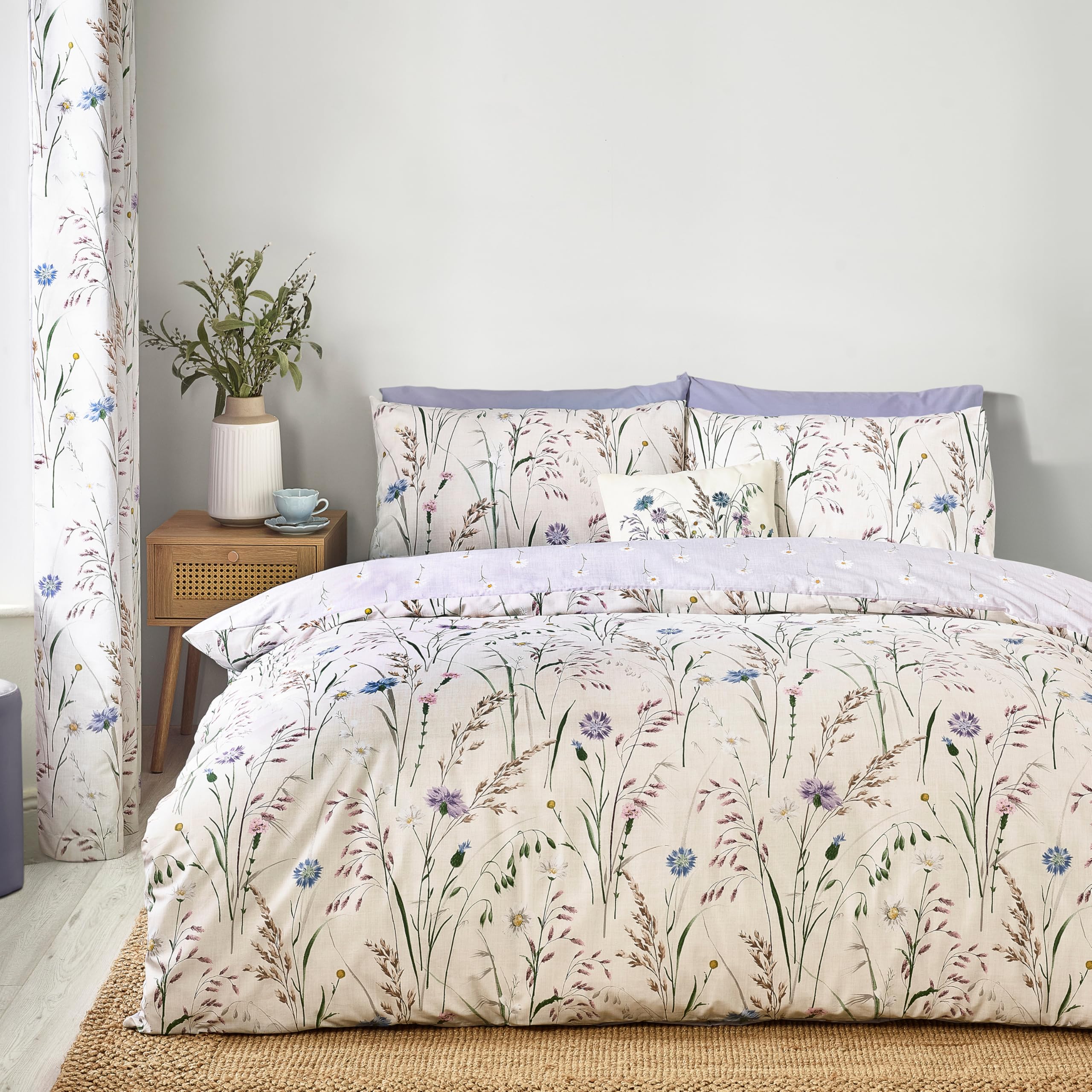 Catherine Lansfield Grasmere Floral Reversible King Duvet Cover Set | Lilac | Polycotton 1