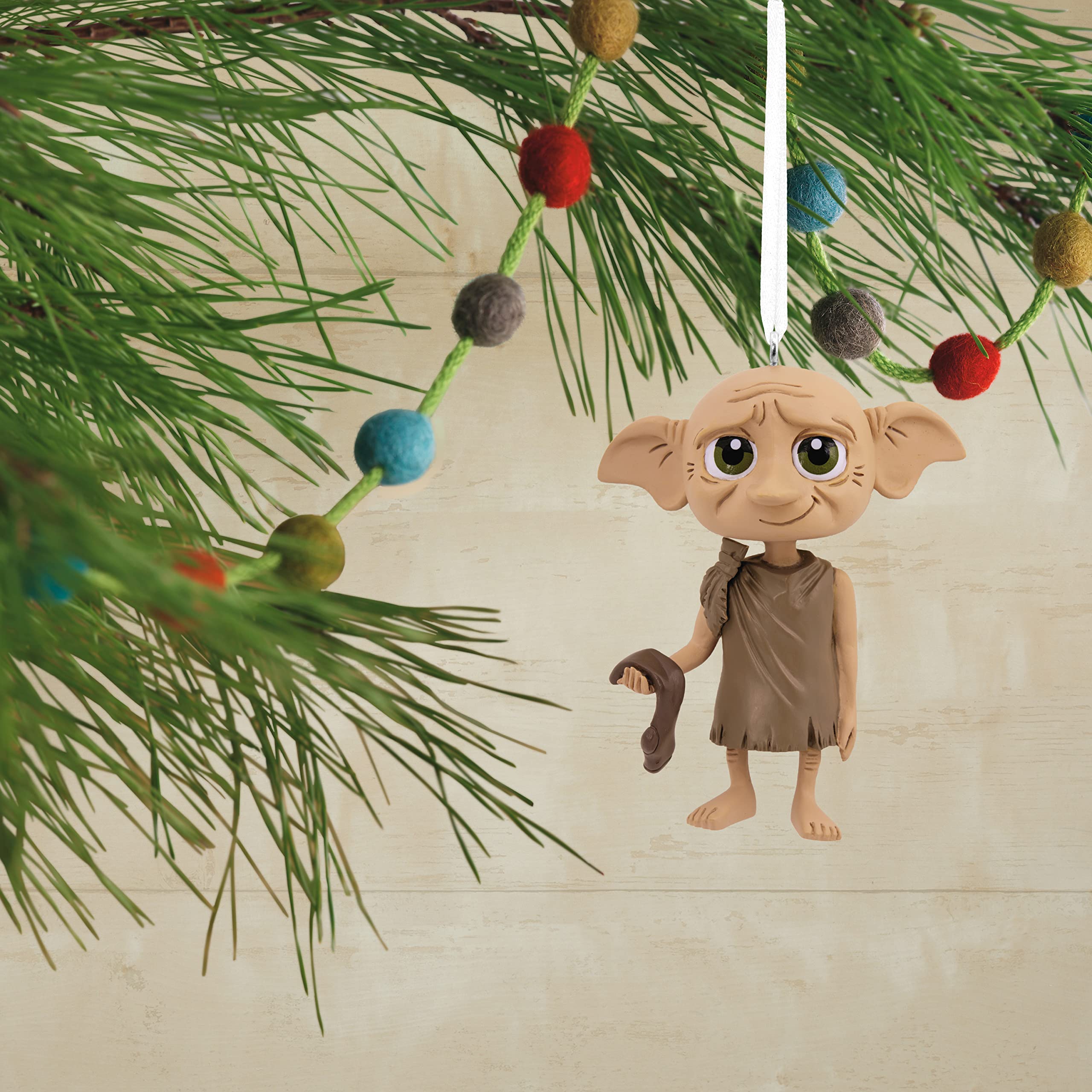 Hallmark Harry Potter Dobby the Elf Christmas Ornament | Resin | H 6.9cm 4