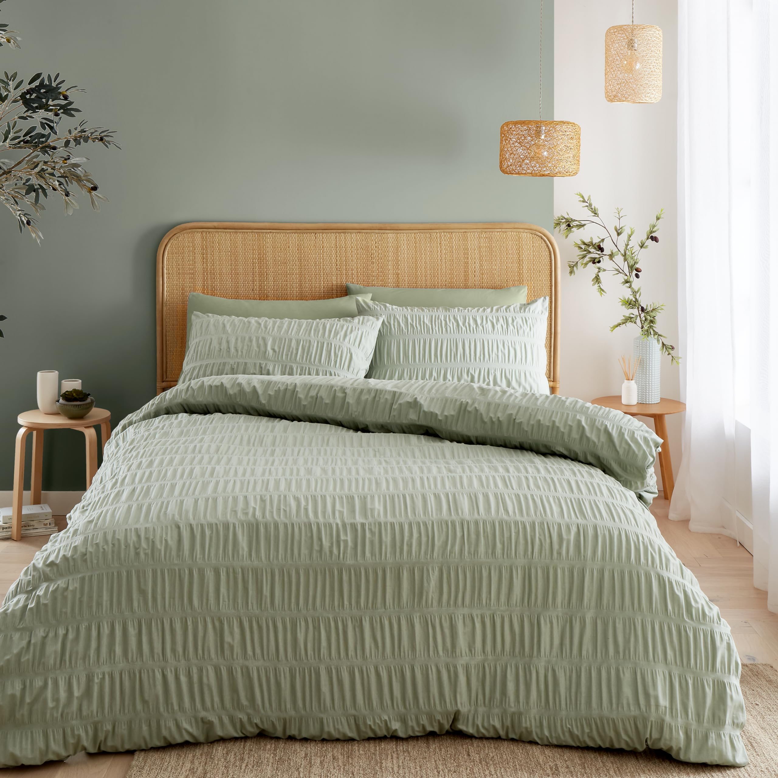 Catherine Lansfield Seersucker Double Duvet Cover Set with Pillowcases, Sage Green, 55% Cotton/45% Polyester 1