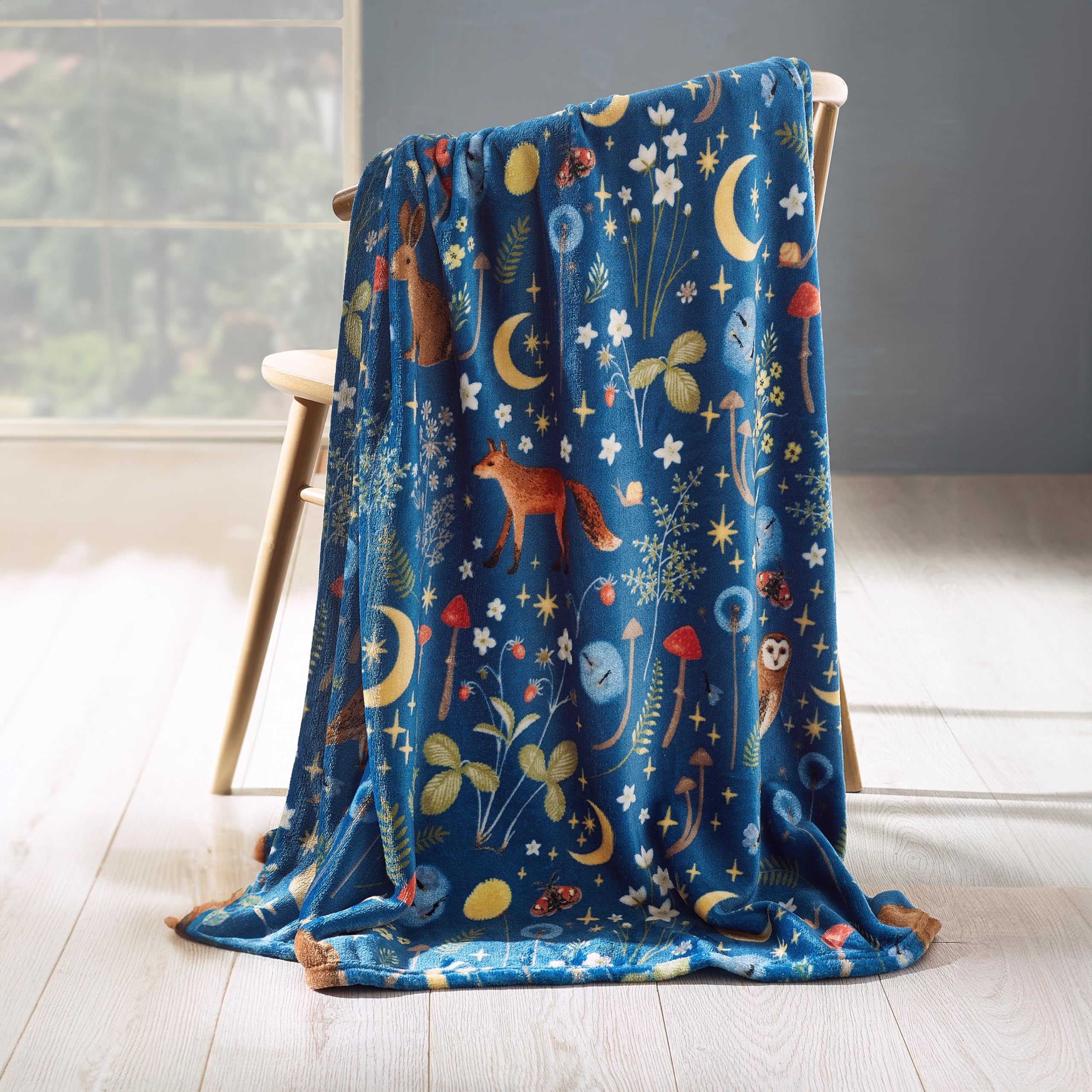 Catherine Lansfield Enchanted Twilight Animals Cosy Fleece Throw - 130x170cm Navy Blue