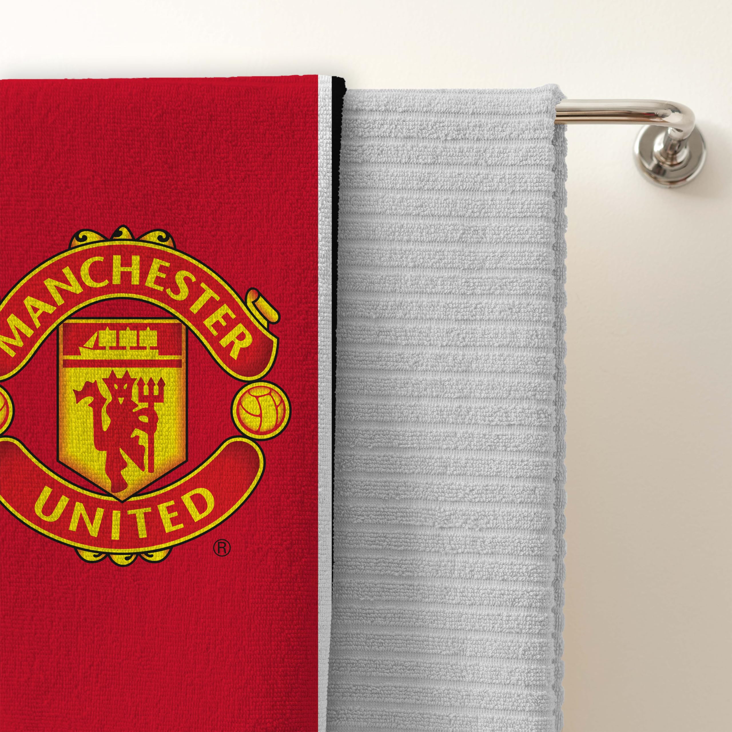Manchester United Official Beach Towel - 75cm x 150cm | Super Soft Cotton | Red Devils Crest 5