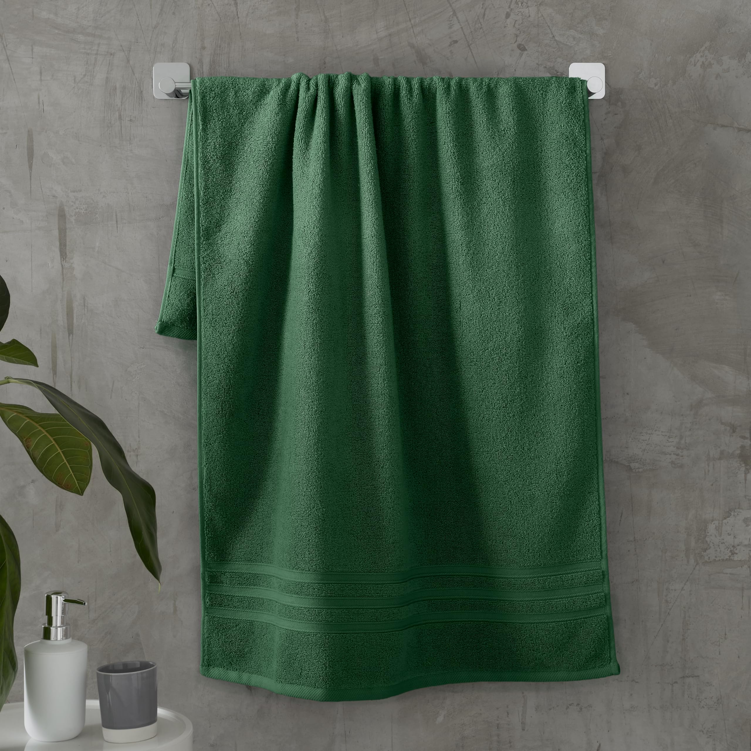 Catherine Lansfield Zero Twist Cotton Hand Towel | 50x85cm | Forest Green | 500gsm 1