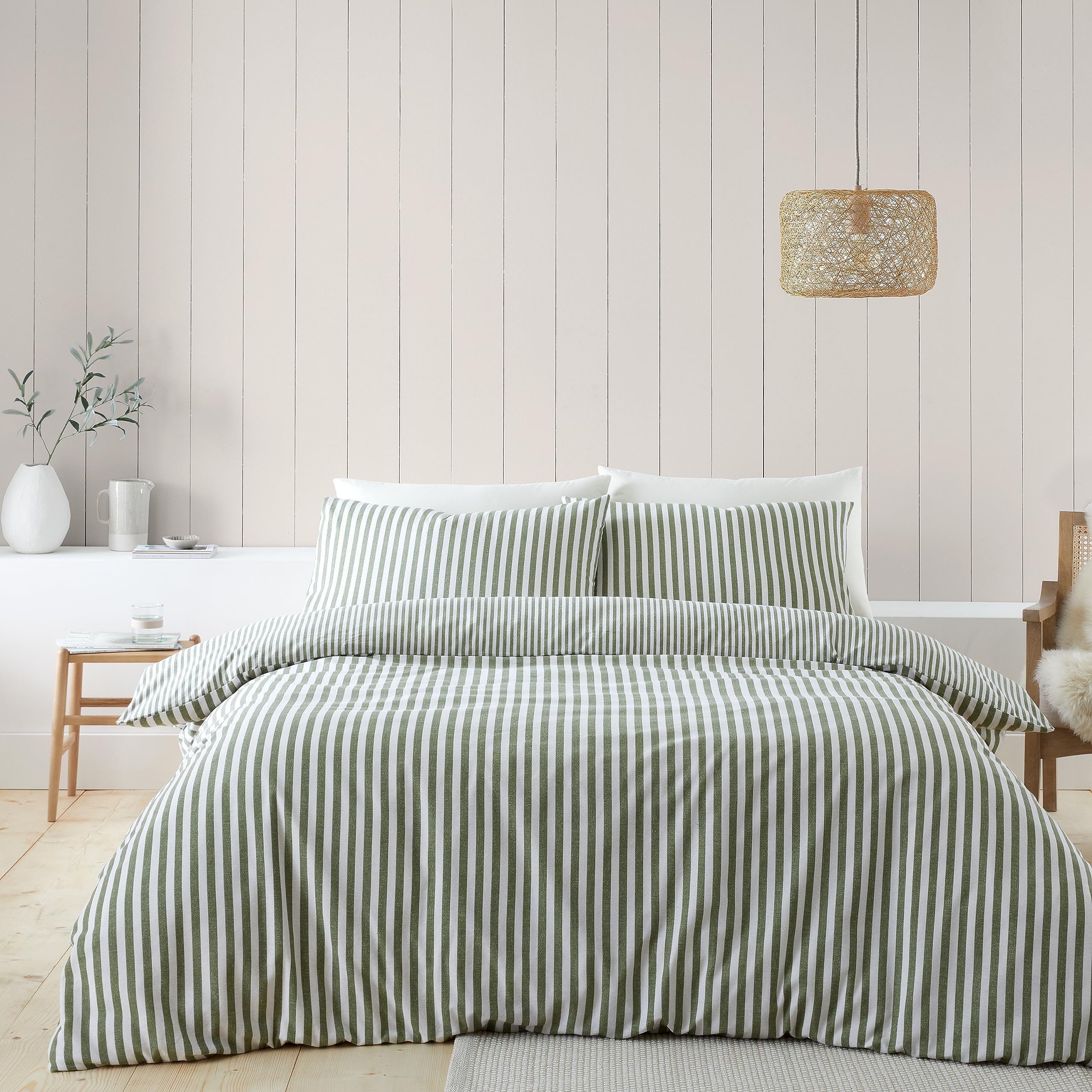 Catherine Lansfield Brushed Cotton Reversible Double Duvet Cover Set with Pillowcases Green 1