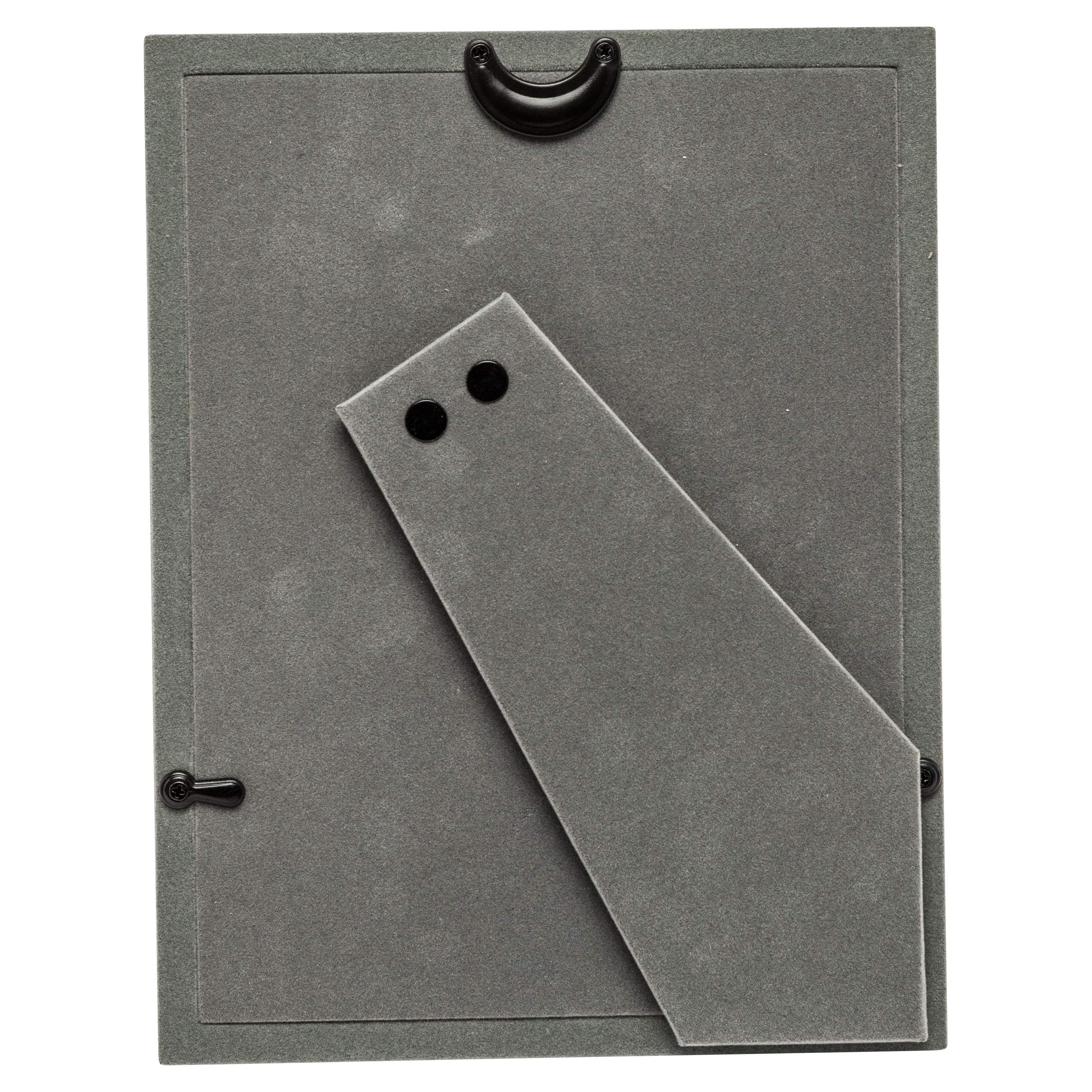 Hampton Frames Polished Nickel Photo Frame - 6x8 (15x20cm) | Freestanding Display | Silver Finish 4