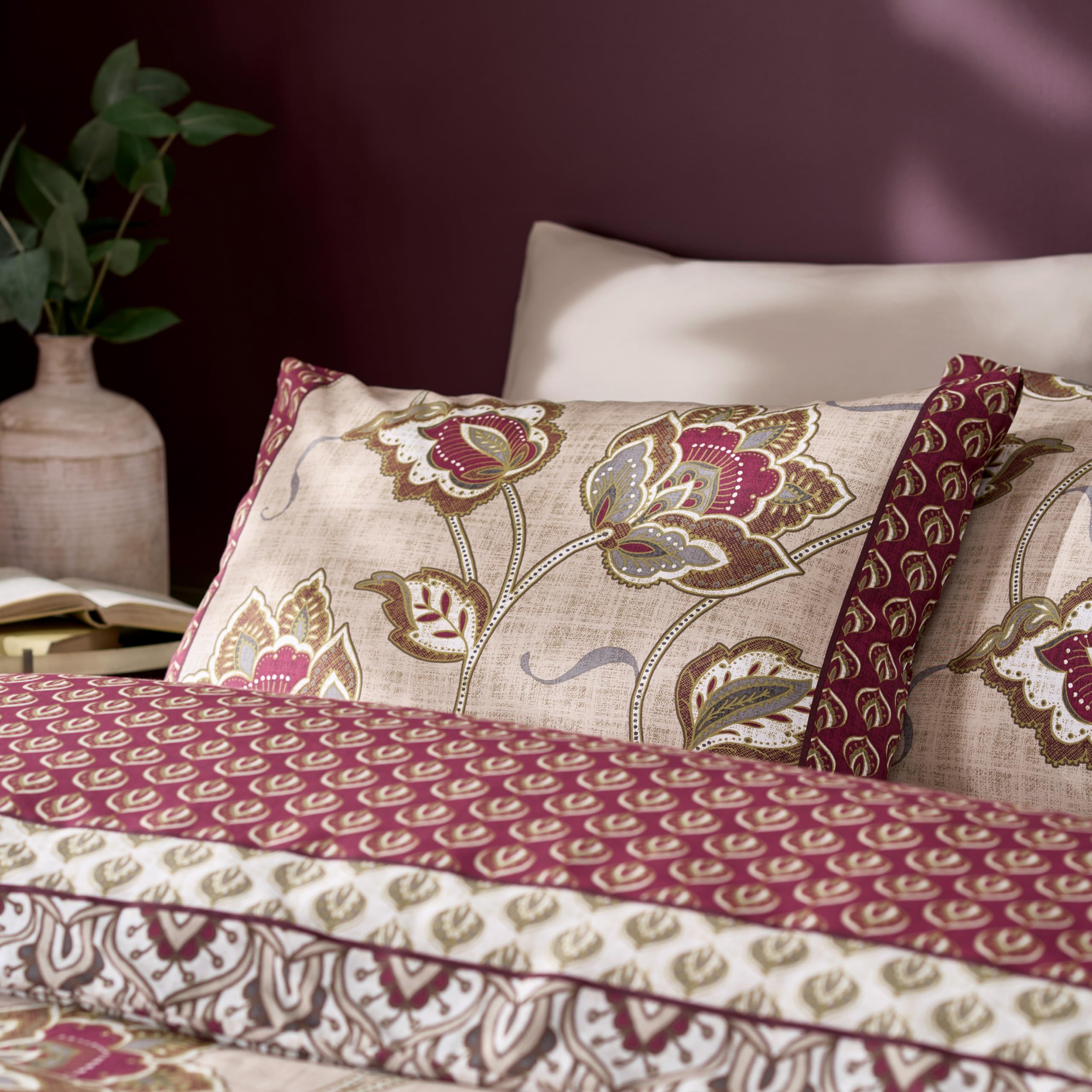 Catherine Lansfield Kashmir Paisley Floral Reversible Double Duvet Cover Set with Pillowcases, Natural/Red 3