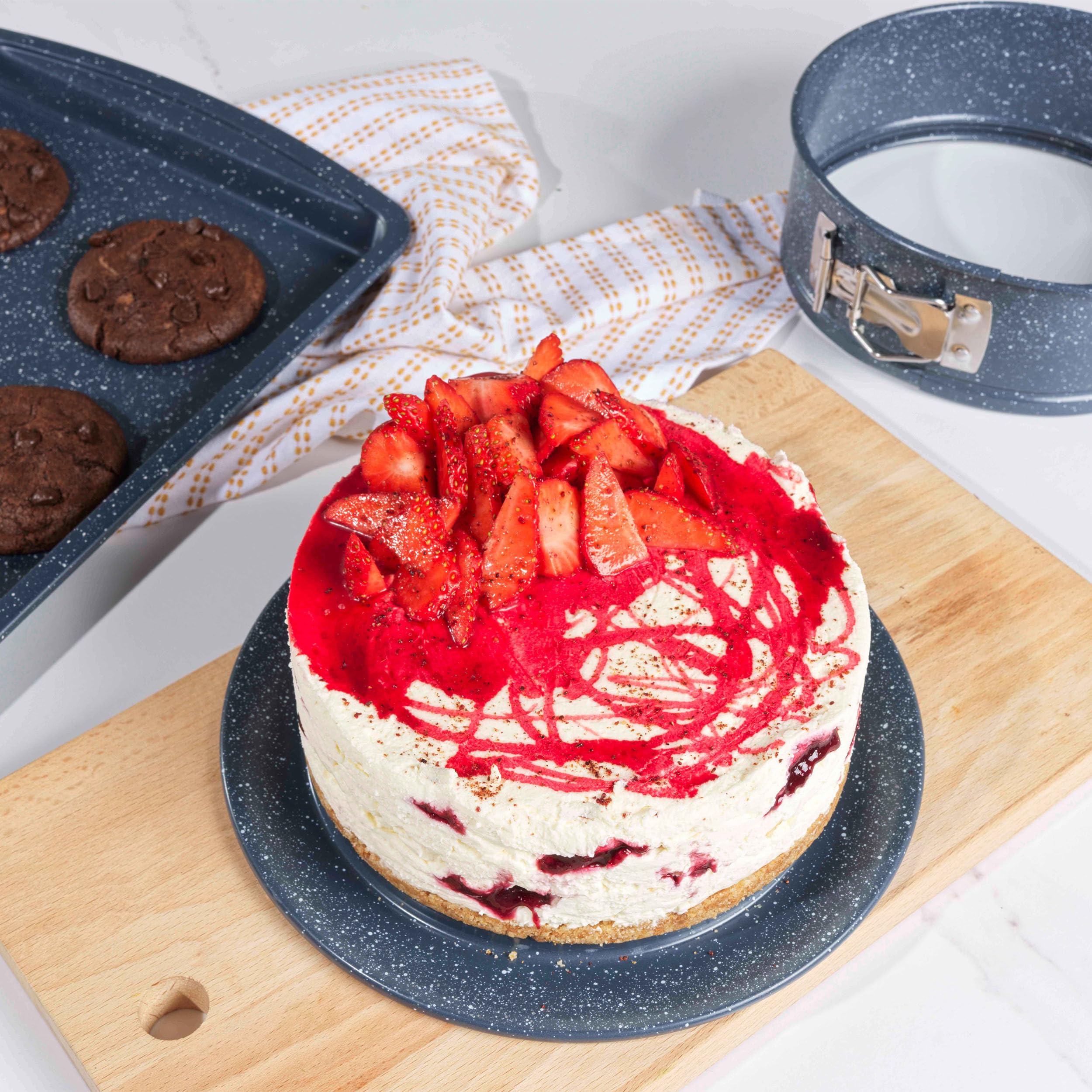 Russell Hobbs Nightfall Stone Collection Springform Cake Pan - 24 cm, Non-Stick, Oven Safe 4