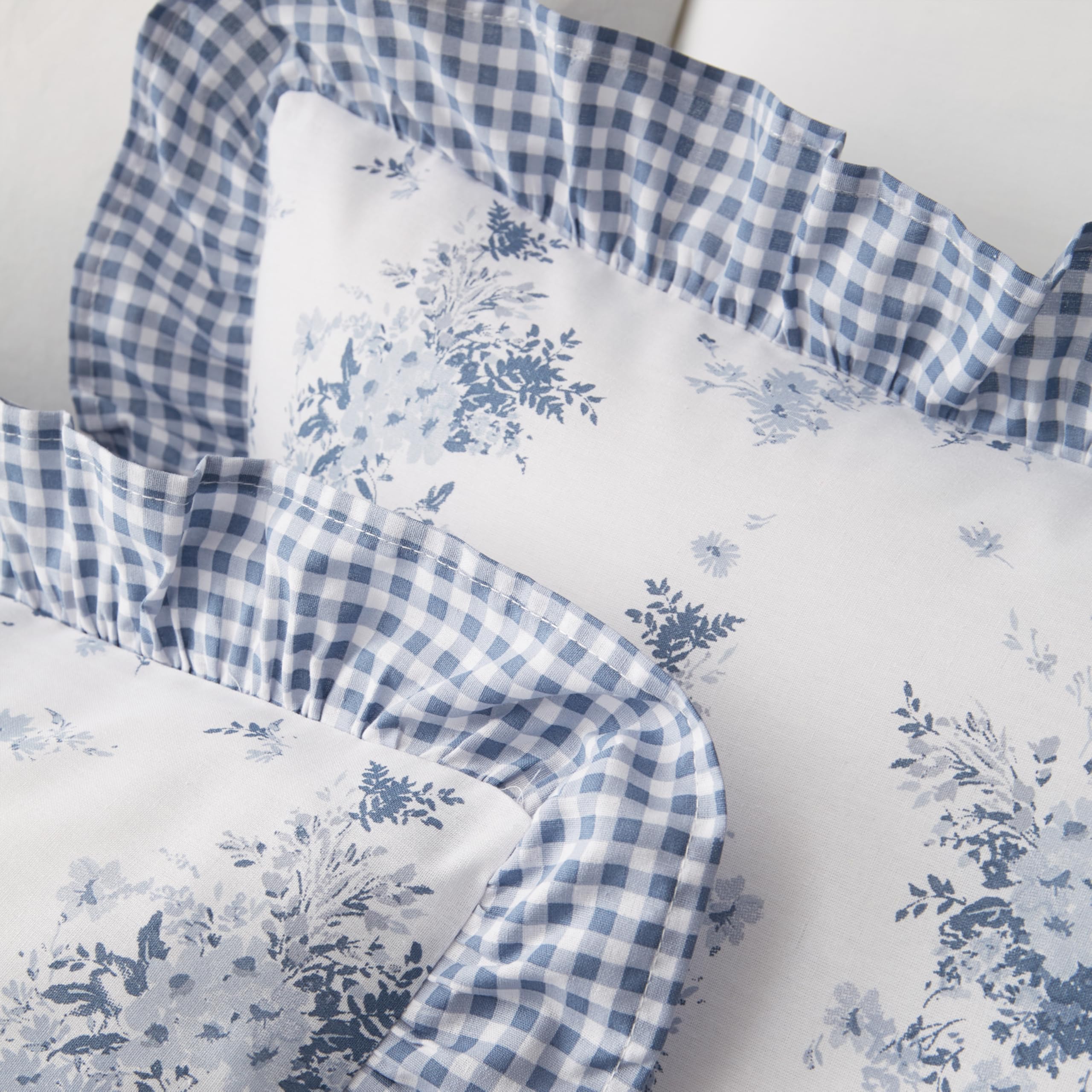 Catherine Lansfield Lucie Floral Frill Reversible King Duvet Cover Set | 52% Poly/48% Cotton 3